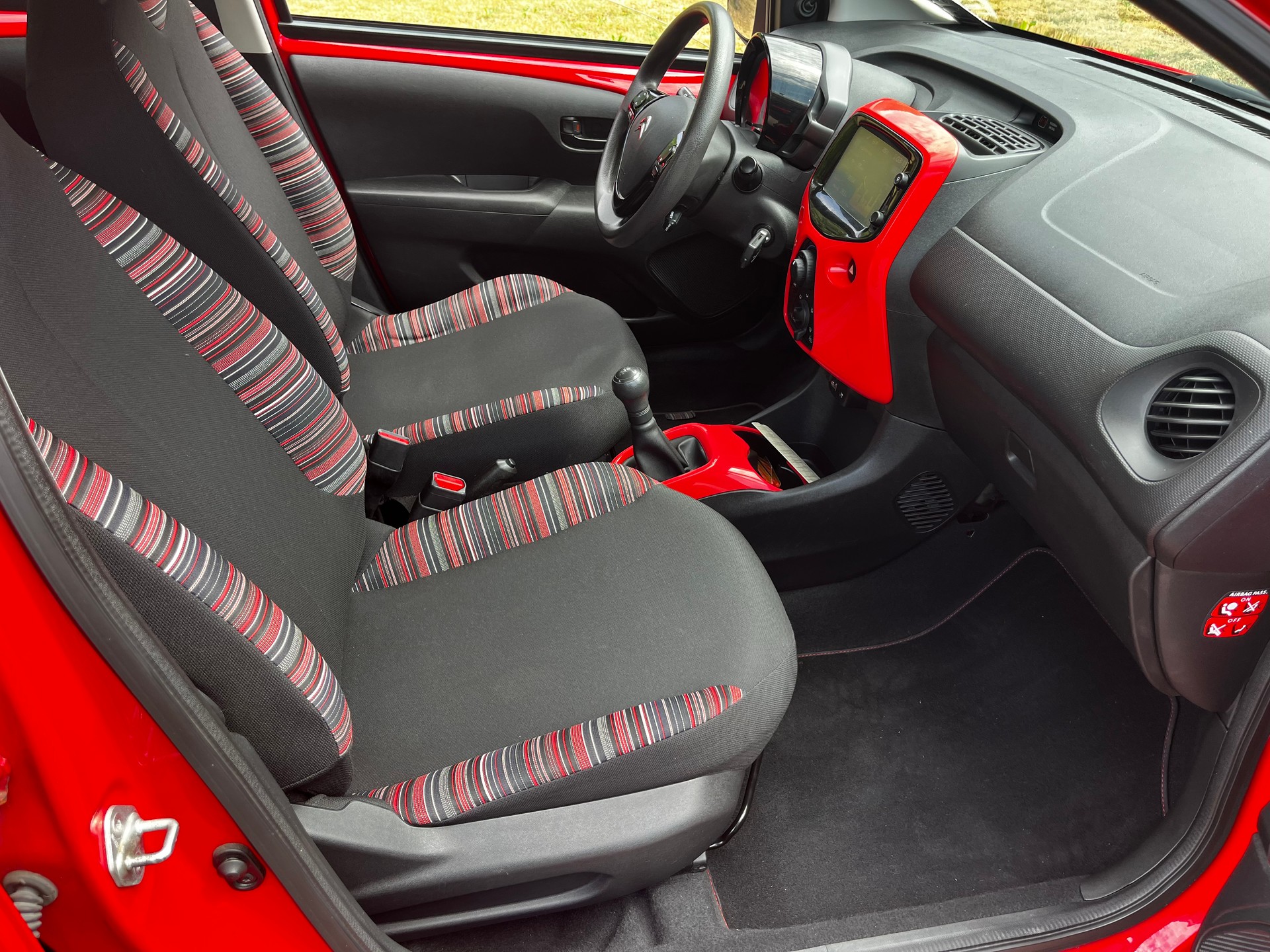 CITROEN C1 1.0 e-VTi Stop&Start Feel Airscape-image-8