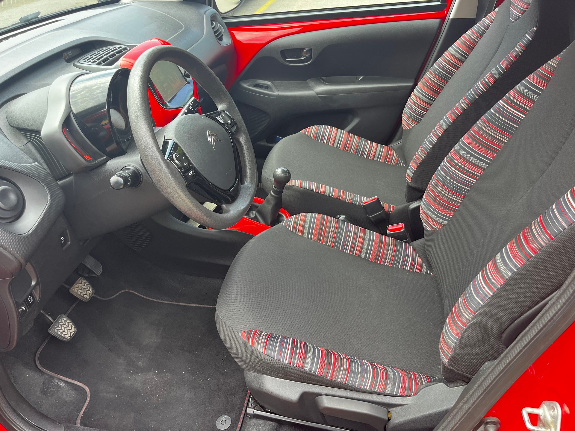 CITROEN C1 1.0 e-VTi Stop&Start Feel Airscape-image-12