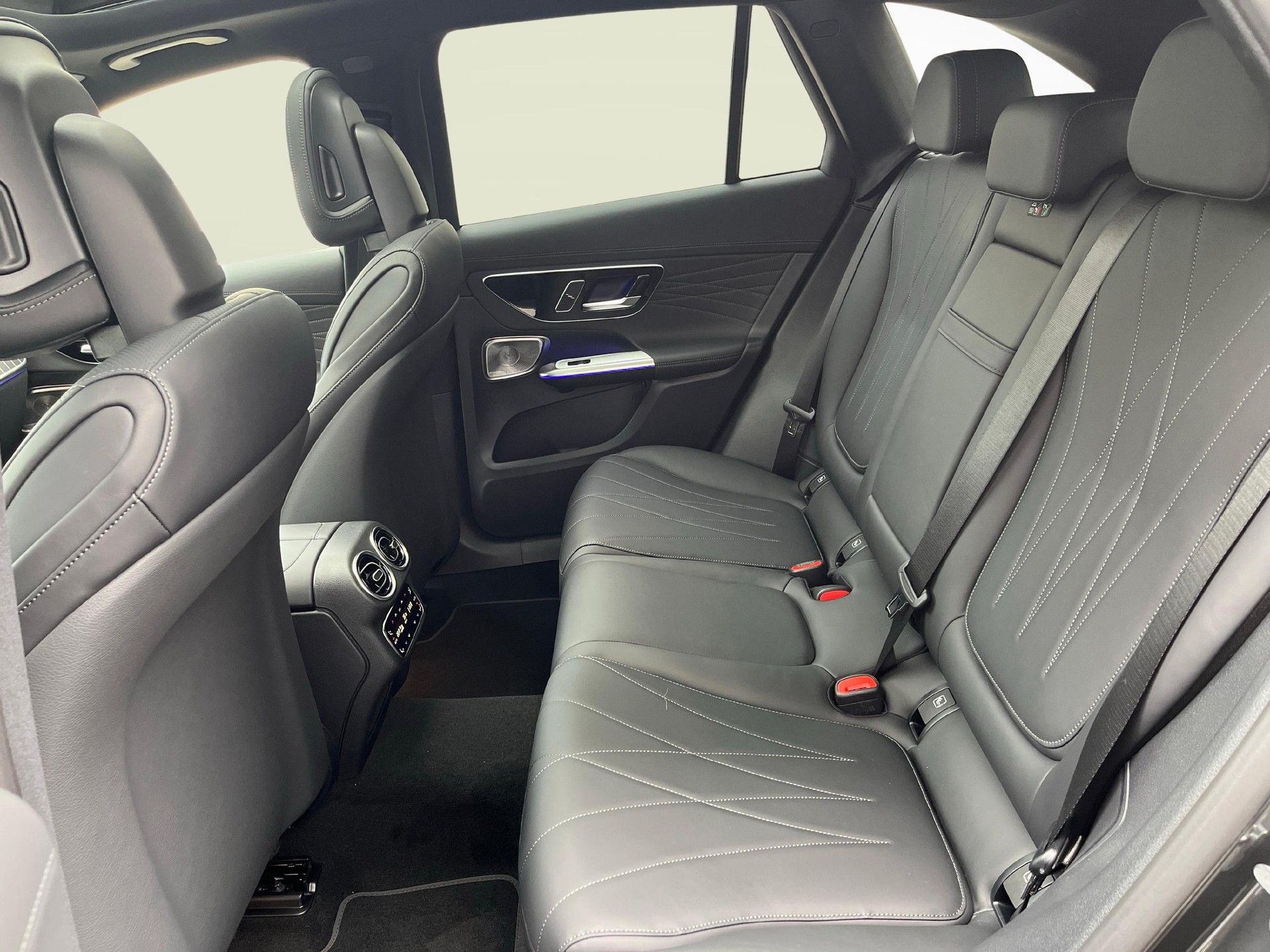 MERCEDES-BENZ AMG GLC 53 4MATIC+-image-10