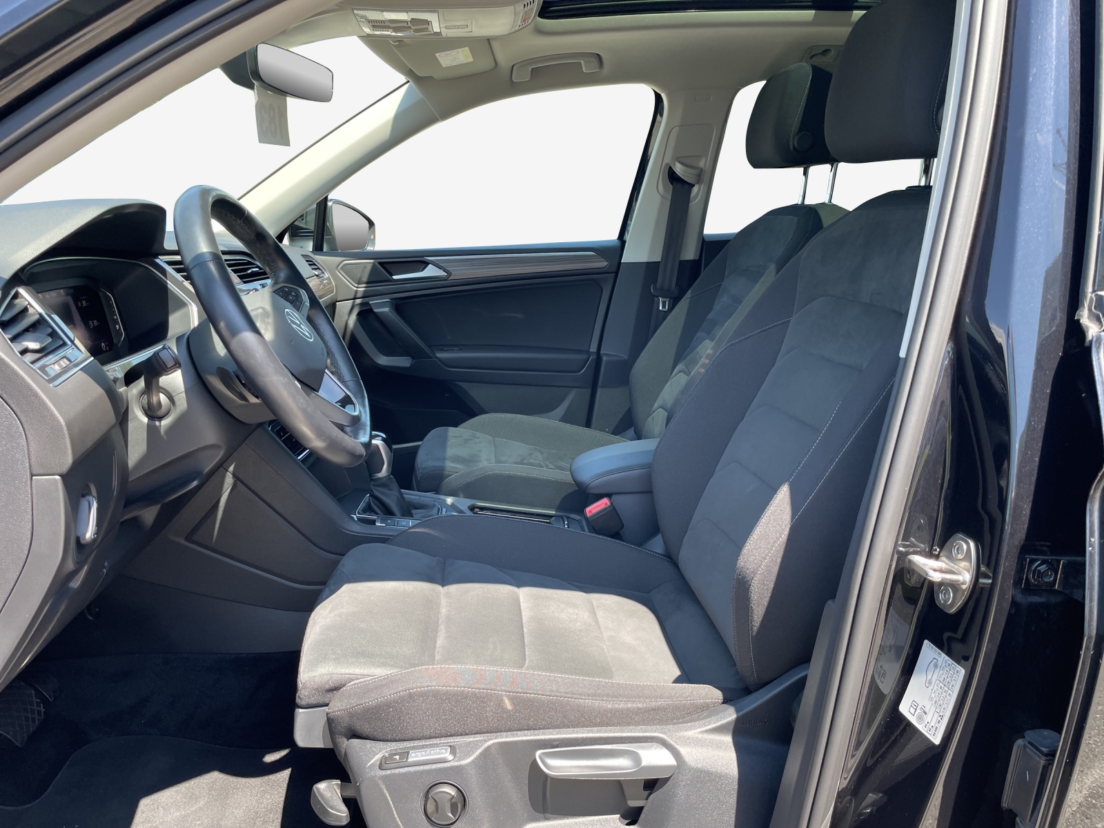 VW Tiguan Allspace 2.0TSI Elegance 4Motion DSG-image-7