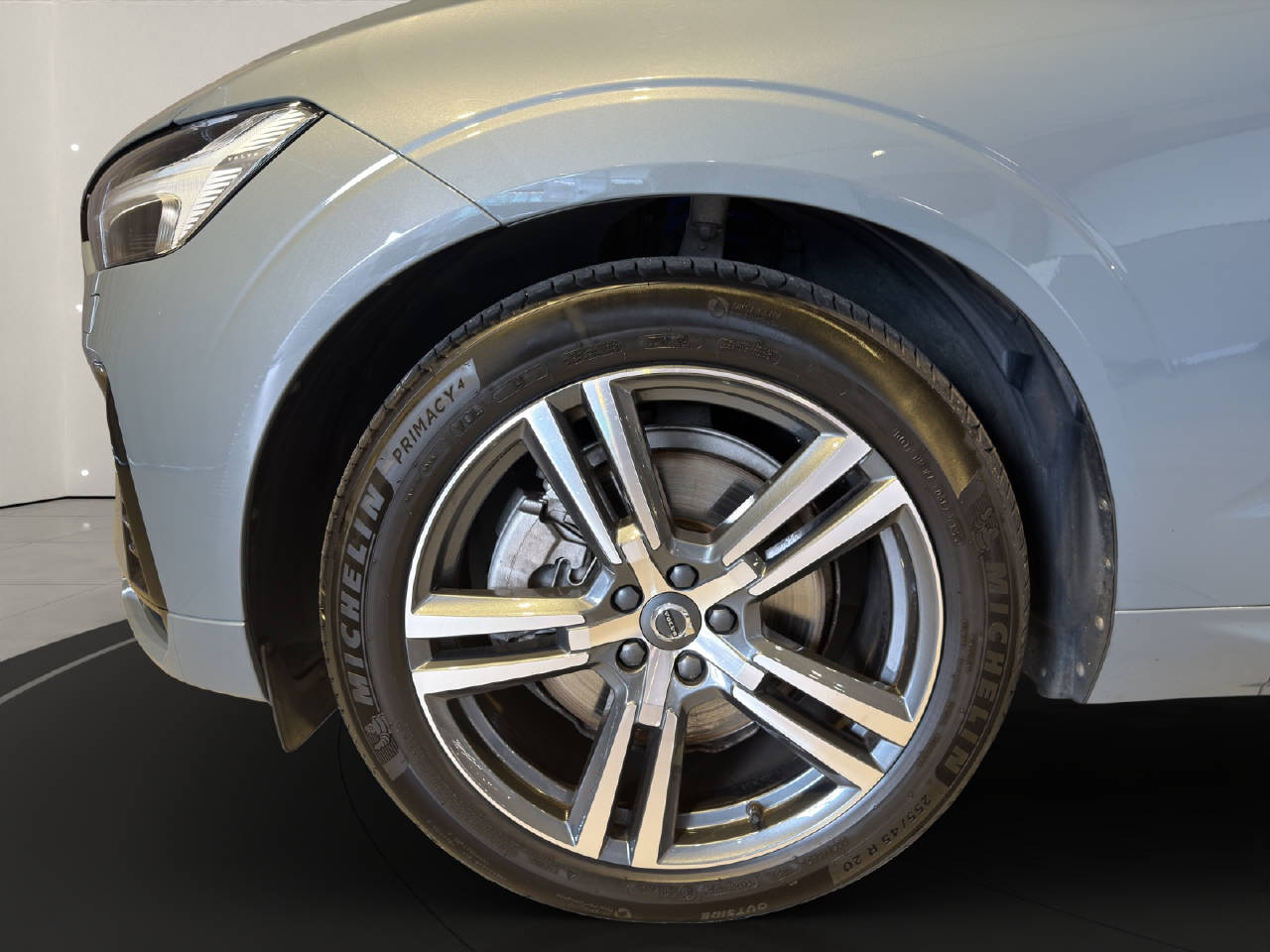 VOLVO XC60 2.0 B5 MH Diesel R-Design AWD-image-14