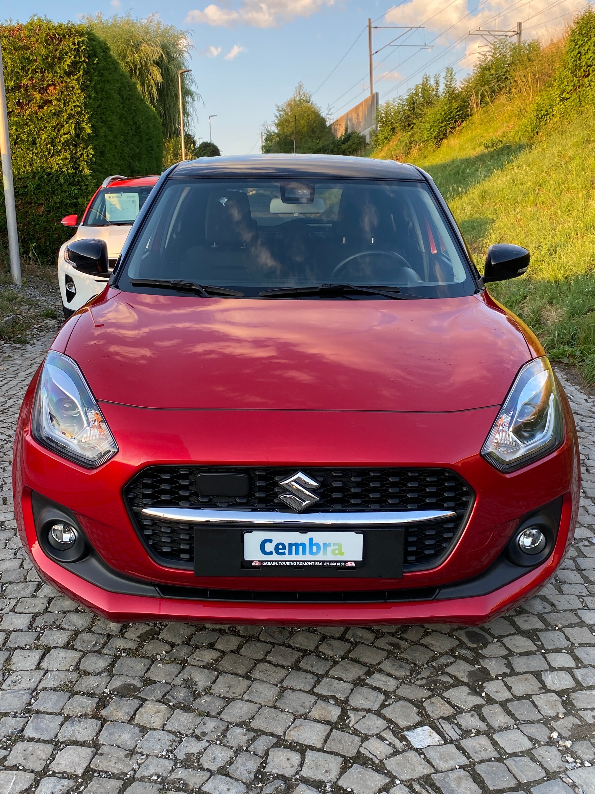 SUZUKI Swift 1.2 Compact Piz Sulei Top 4x4 Hybrid-showroom-element-2