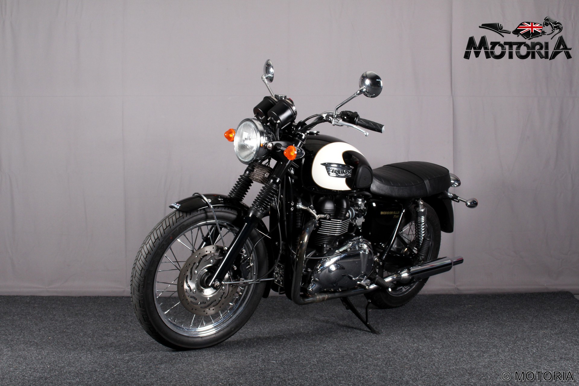 TRIUMPH Bonneville 900 i T 100-showroom-element-1