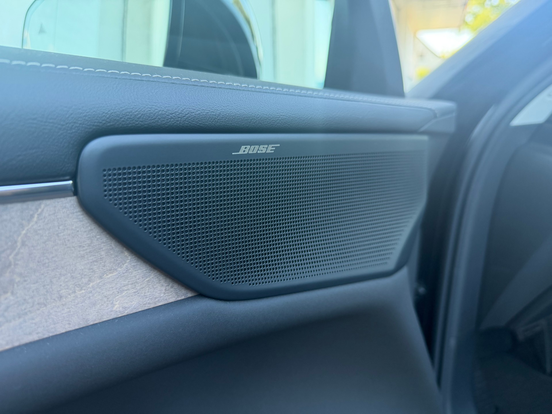 VOLVO ES90 Single 88 kWh Ultra-image-12