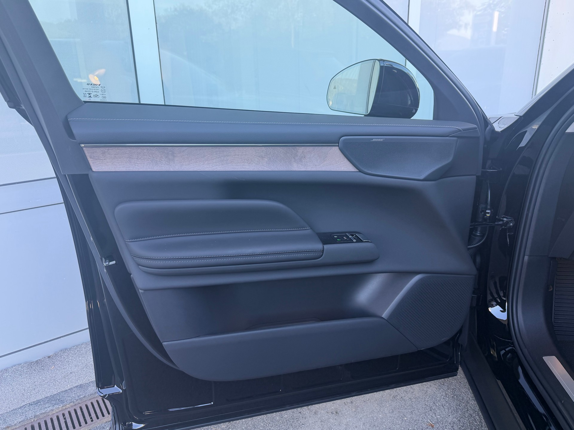 VOLVO ES90 Single 88 kWh Ultra-image-11