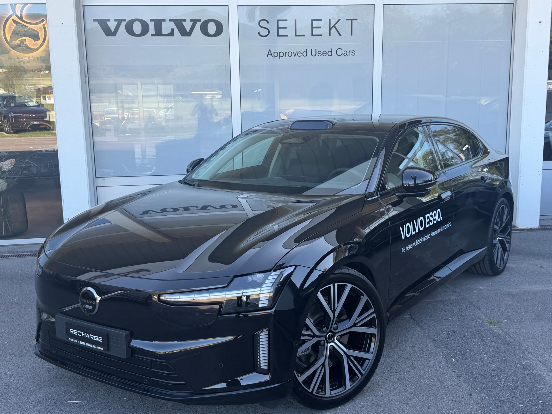 VOLVO ES90 Single 88 kWh Ultra-image-0
