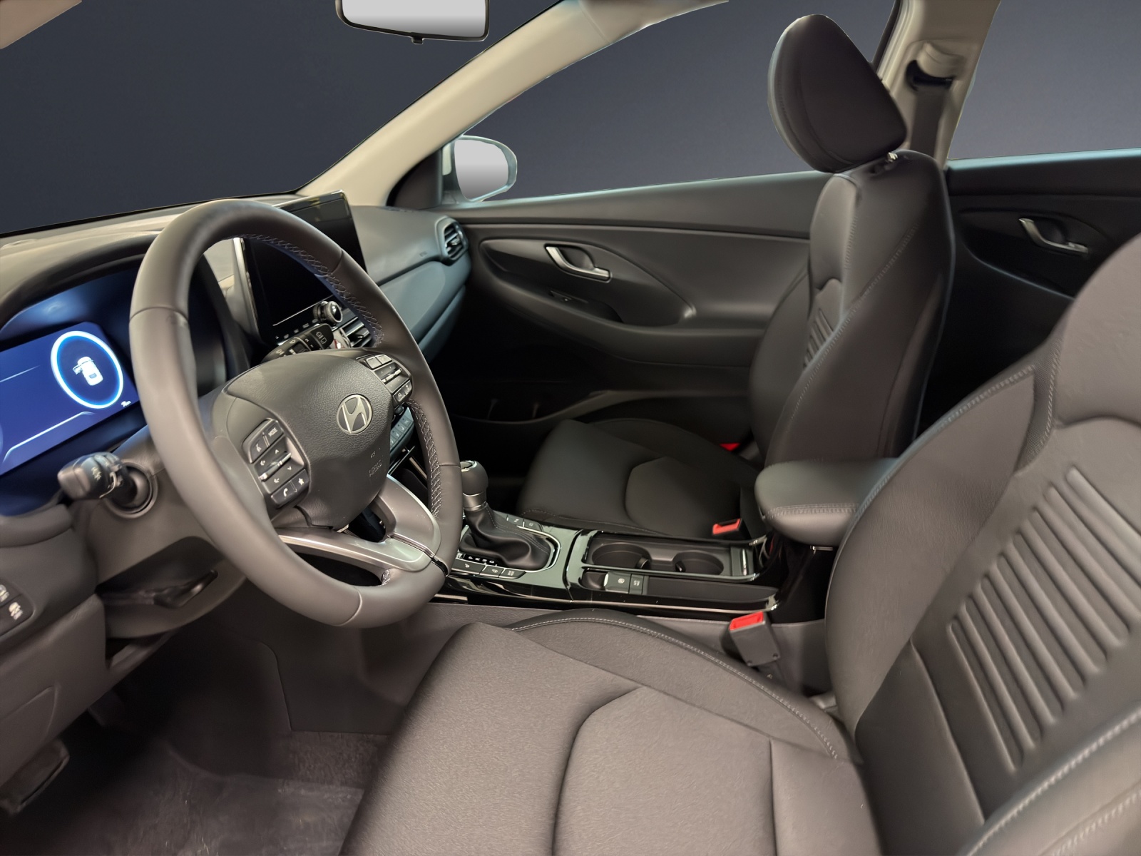 HYUNDAI i30 1.5 T-GDi Amplia 48V MH DCT-image-6