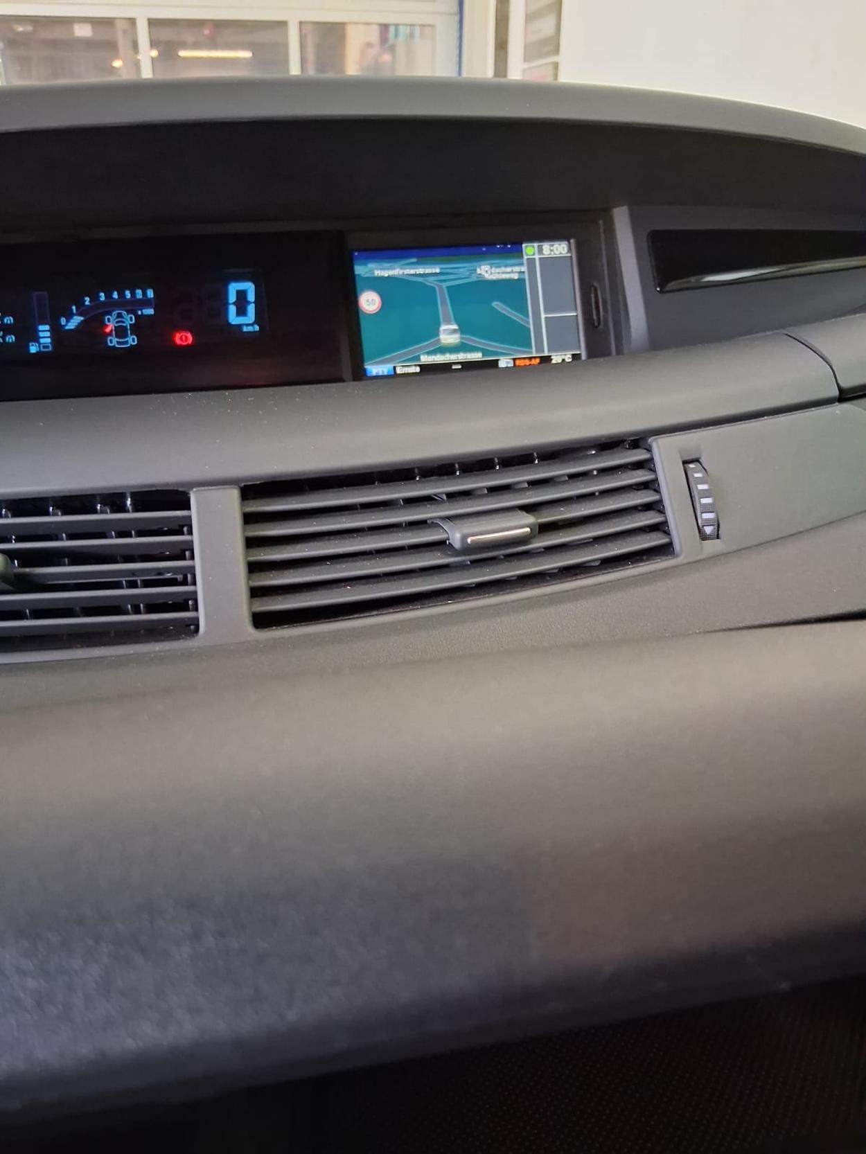 RENAULT Espace 2.0 Turbo Initiale-image-17