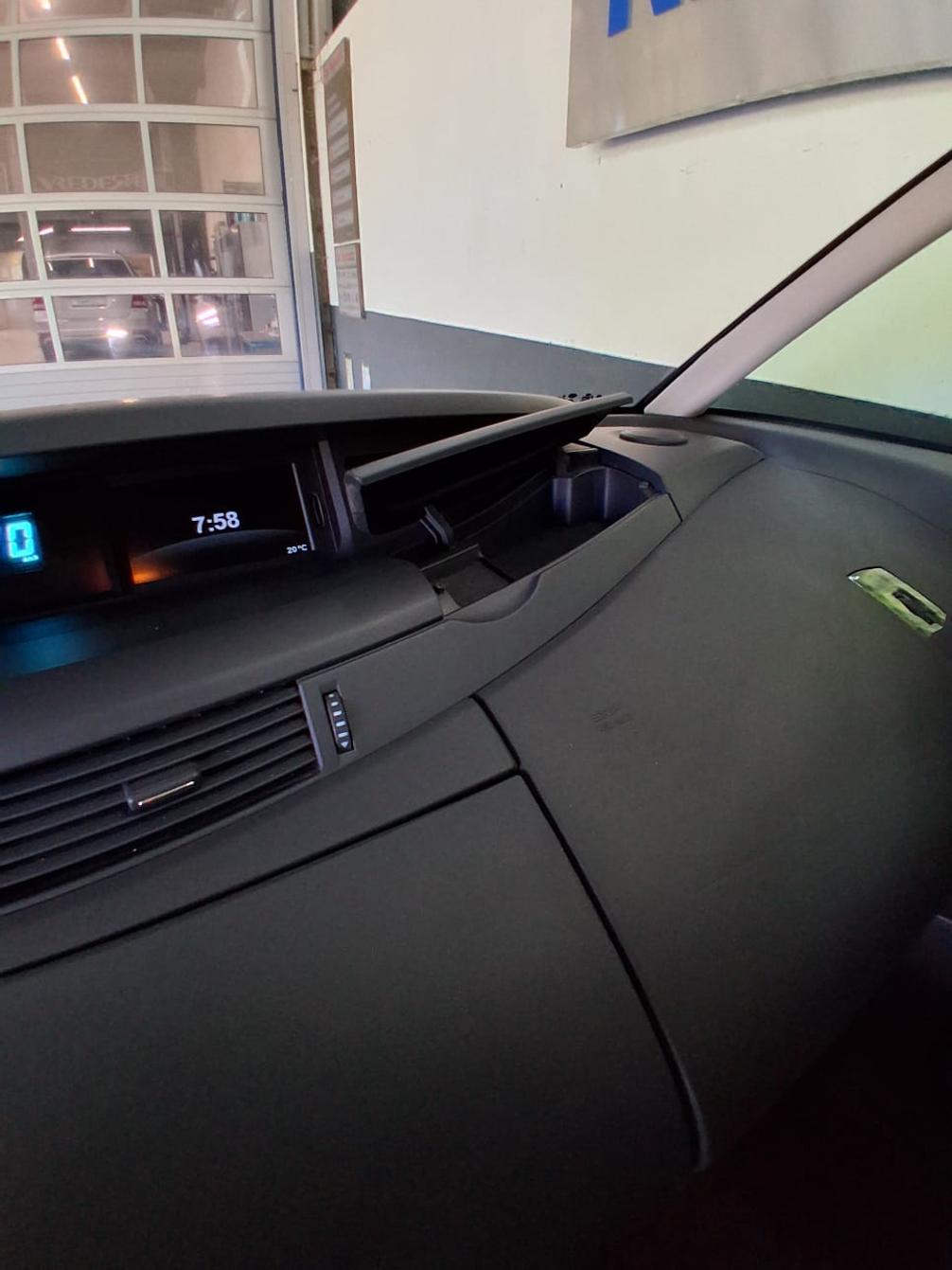 RENAULT Espace 2.0 Turbo Initiale-image-15