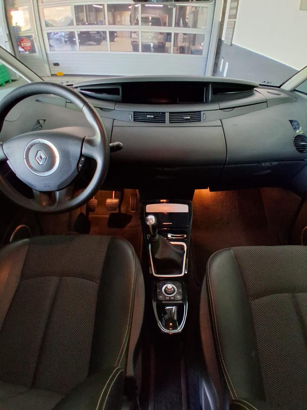 RENAULT Espace 2.0 Turbo Initiale-image-10