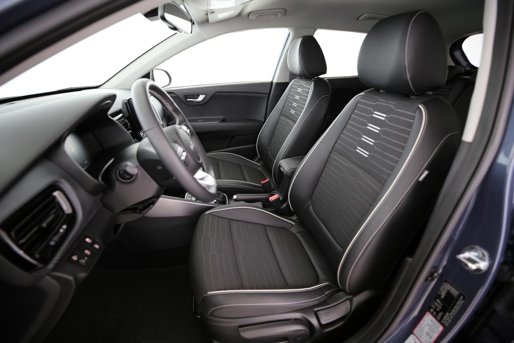 KIA Stonic 1.0 T-GDi MHEV GT-Line-image-3