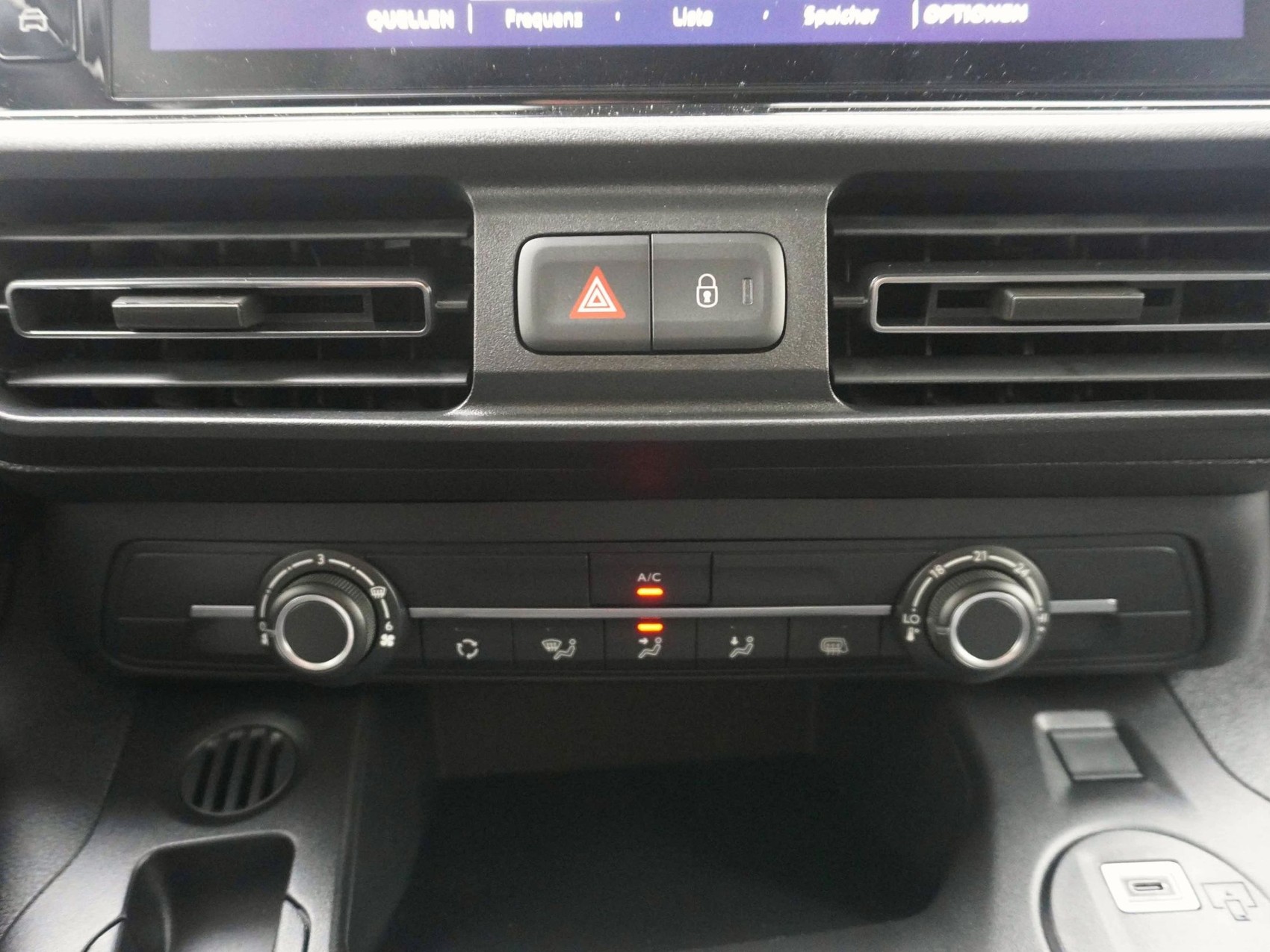 TOYOTA Proace City Van L2 1.5 D Active-image-12