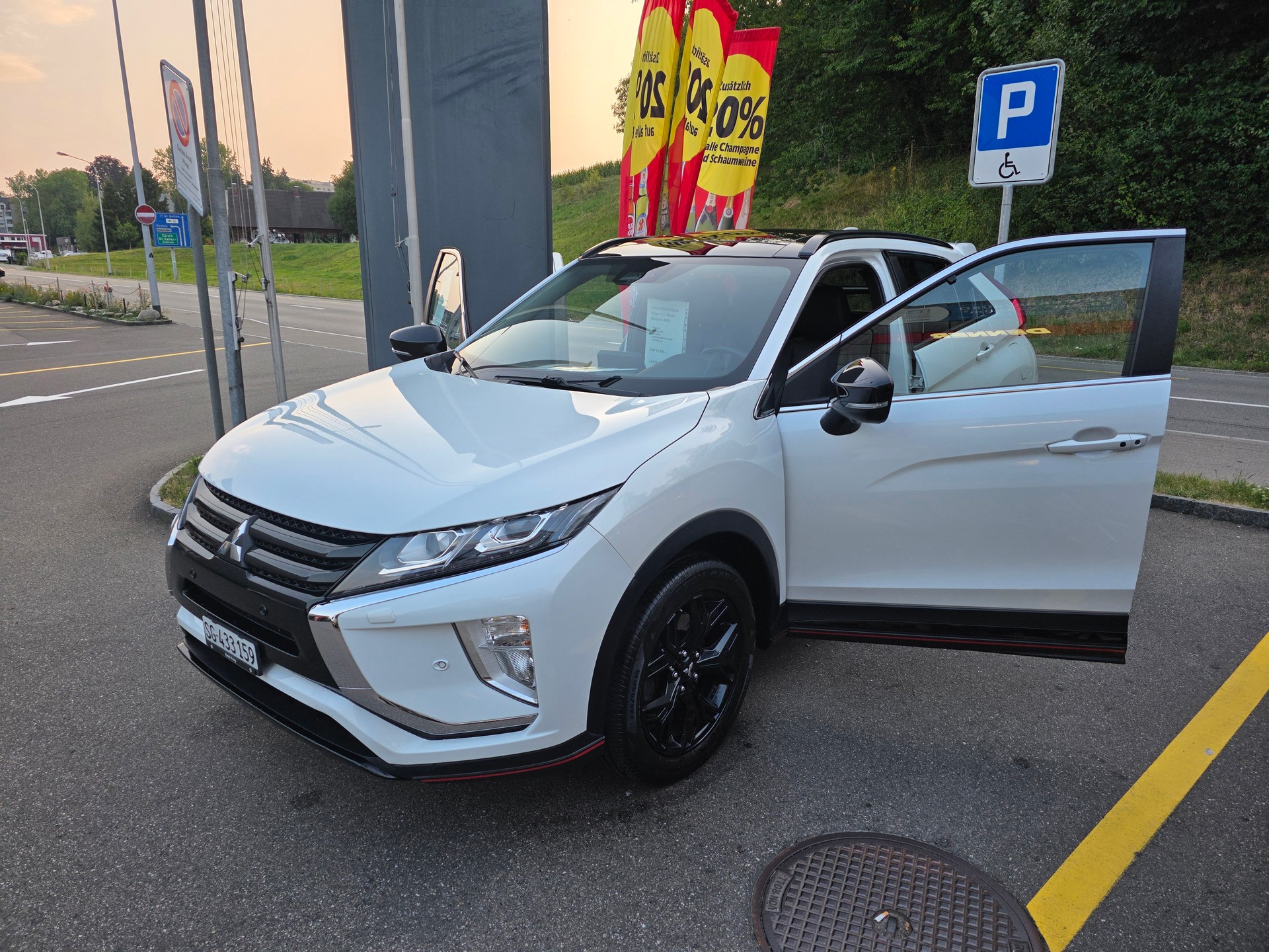 MITSUBISHI Eclipse Cross 1.5 T-Mivec Diamond Swiss 4WD CVT-image-1