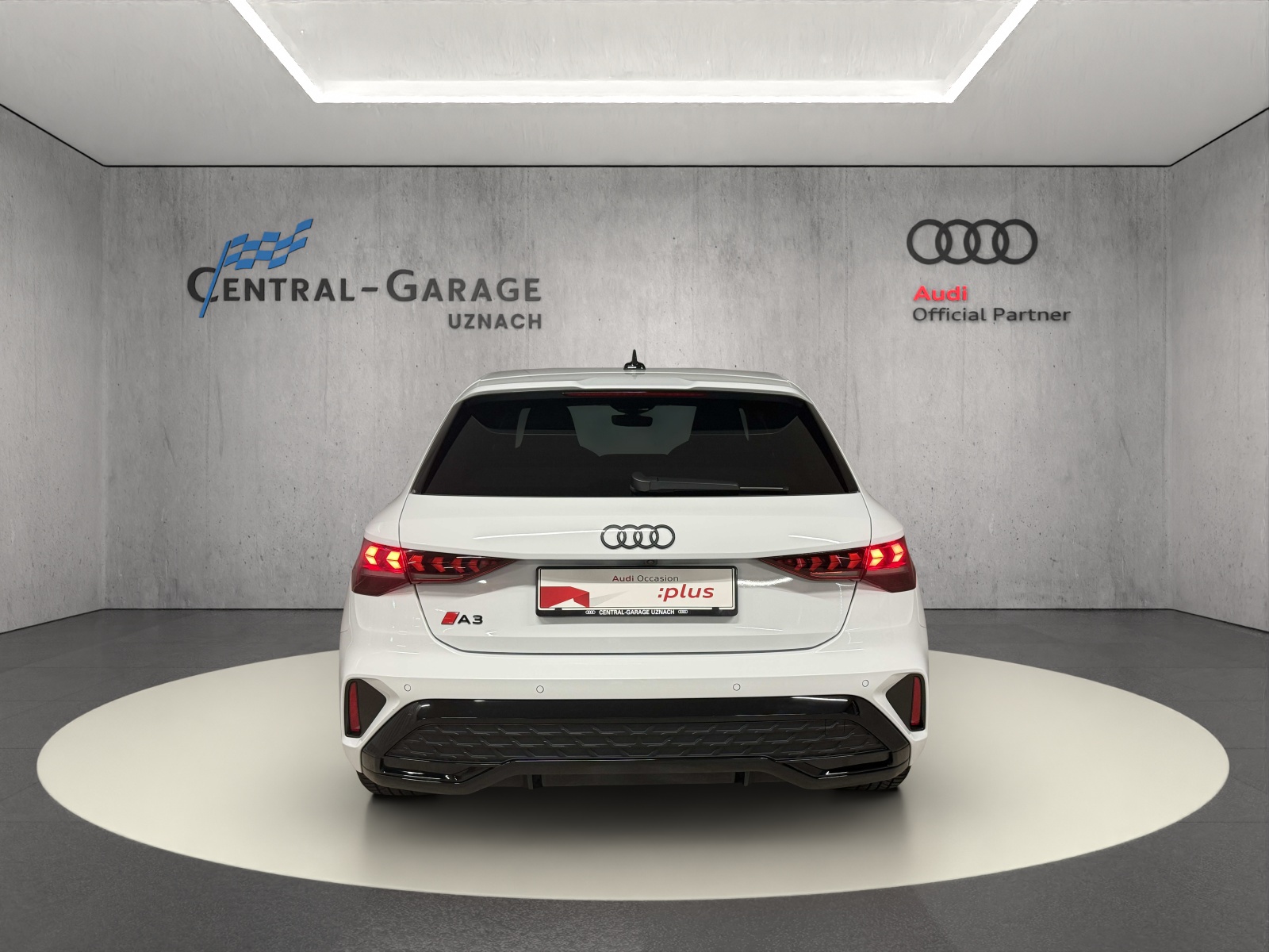 AUDI A3 Sportback 35 TFSI S line Attraction S-tronic-image-3