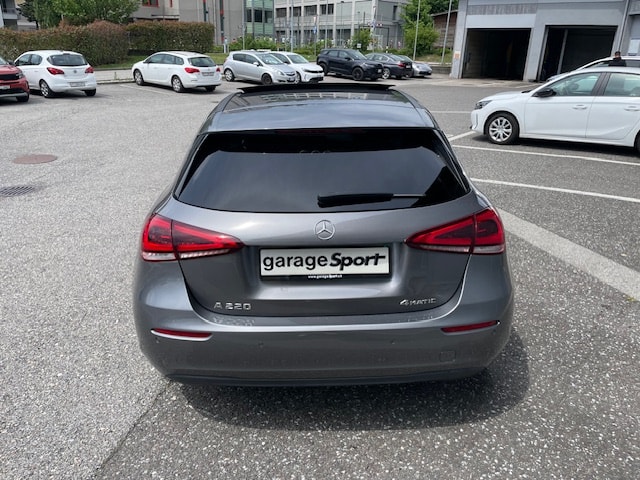 MERCEDES-BENZ A 220 Style 7G-DCT 4Matic-image-5