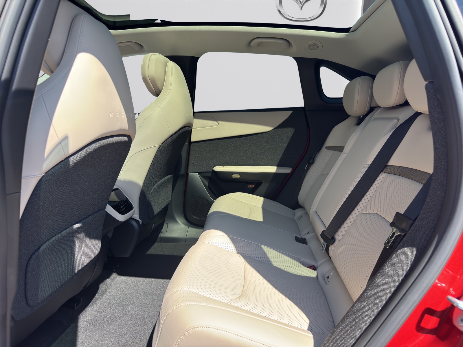 MAZDA CX-6e-image-13