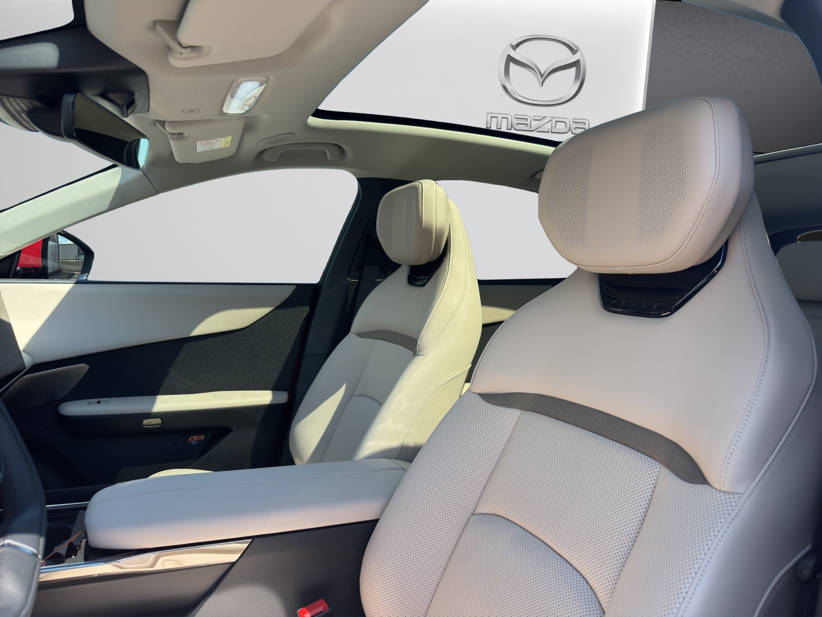 MAZDA CX-6e-image-12