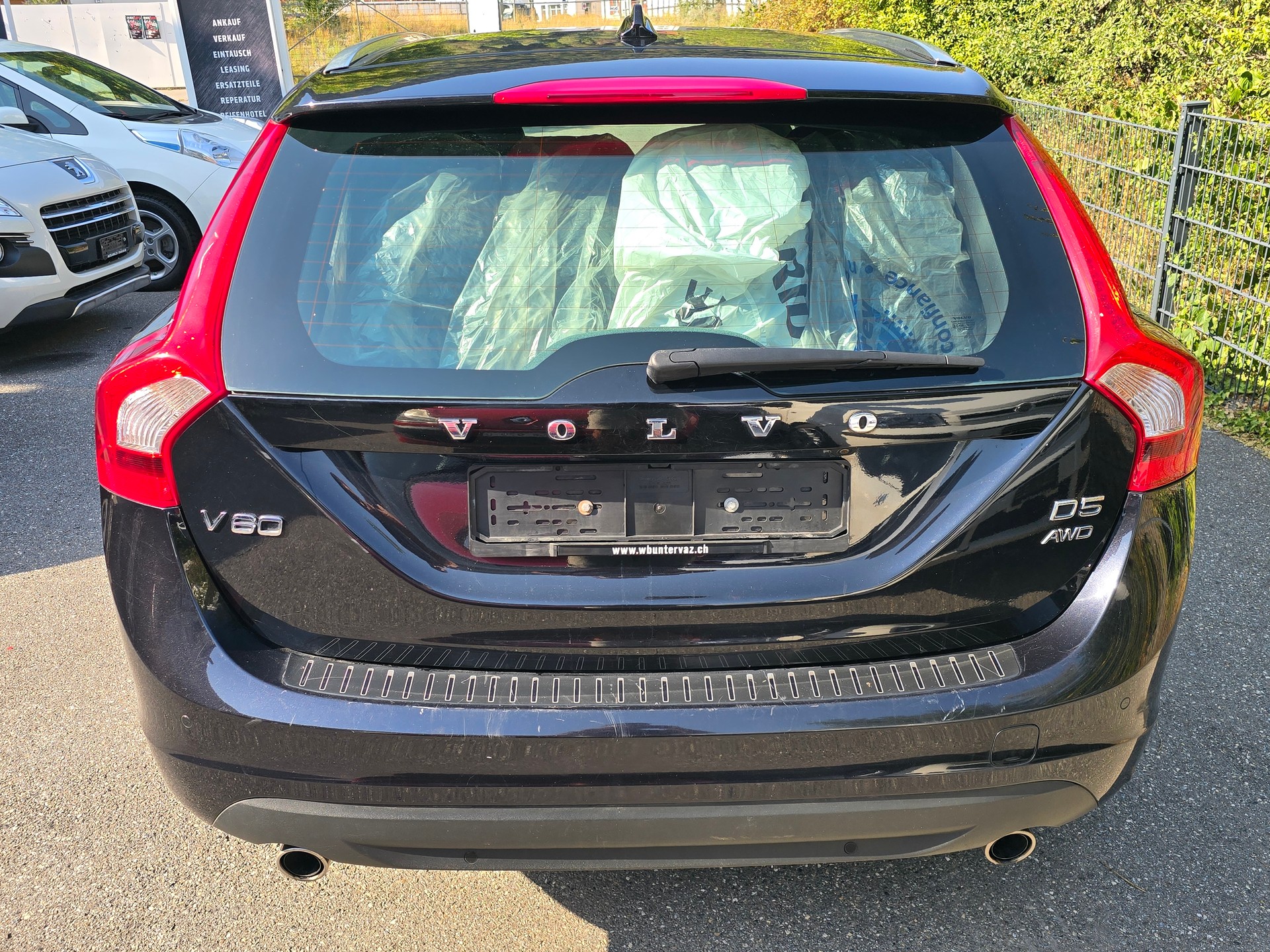 VOLVO V60 D5 AWD Summum Geartronic-image-5