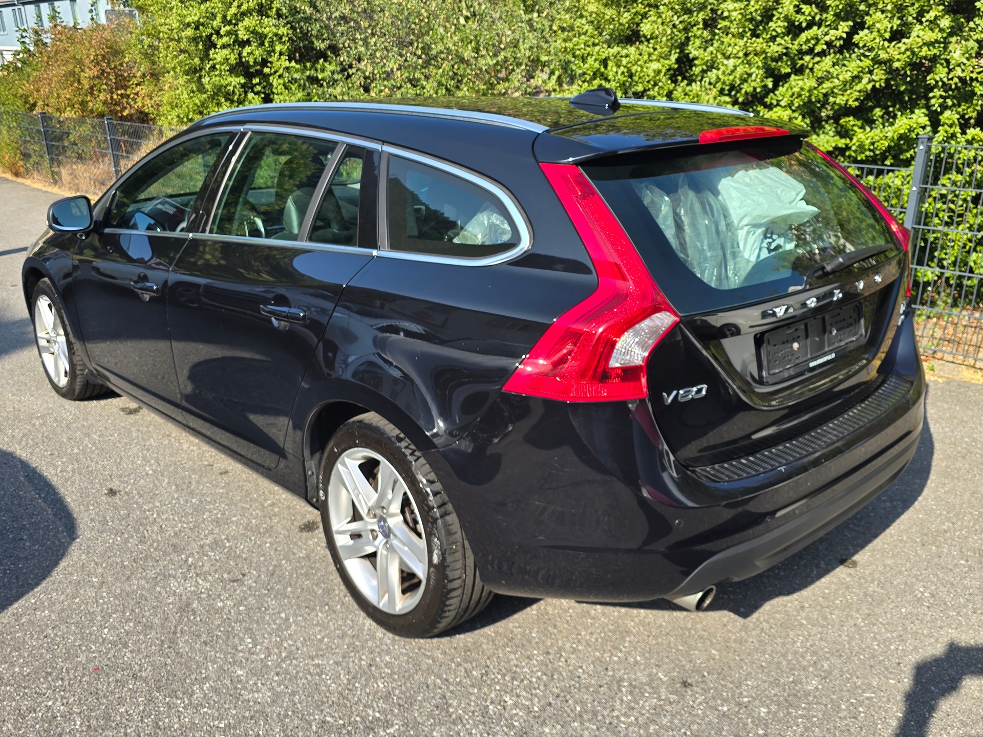 VOLVO V60 D5 AWD Summum Geartronic-image-6