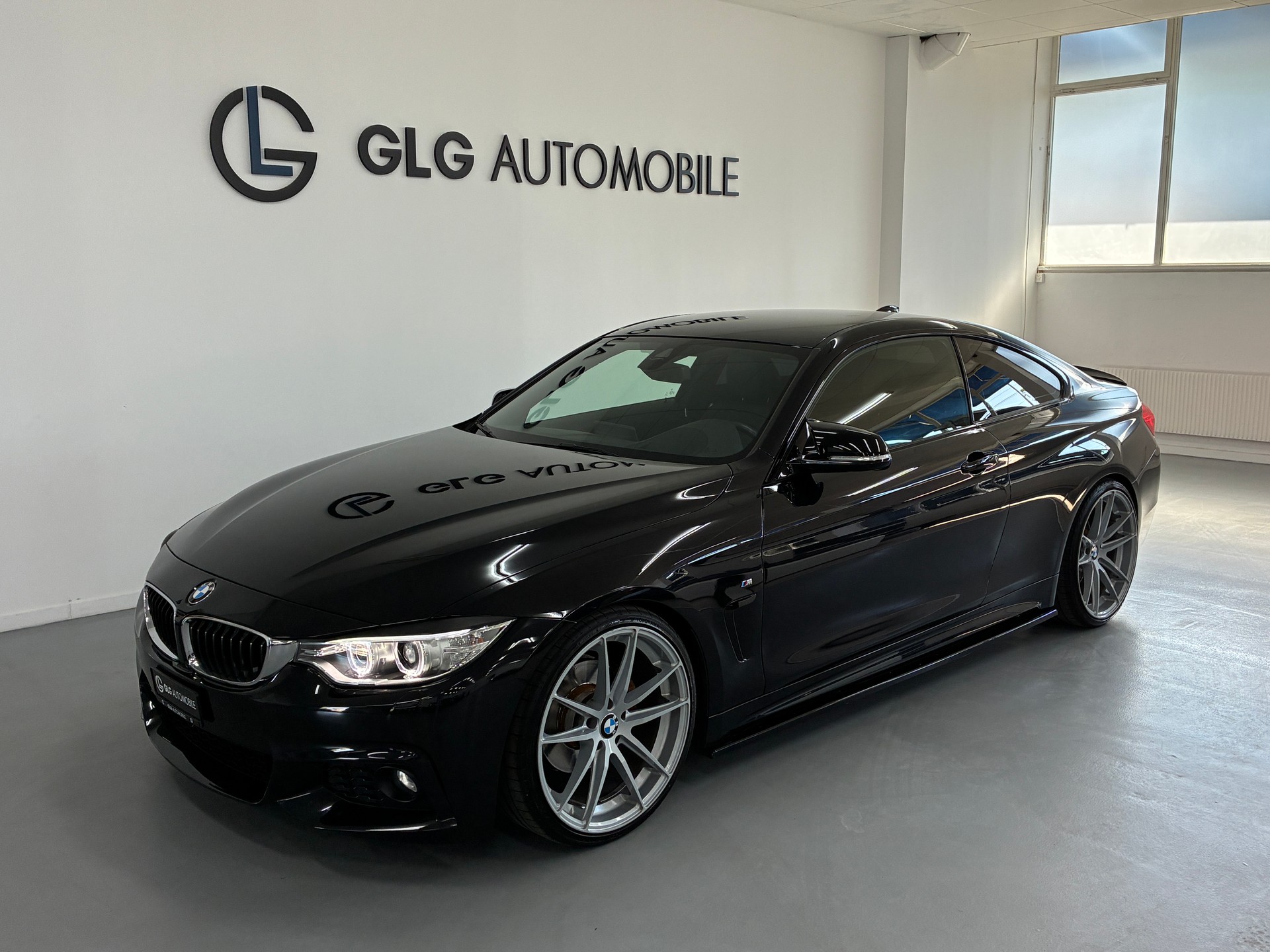 BMW 420d Coupé M Sport Line Steptronic-image-0