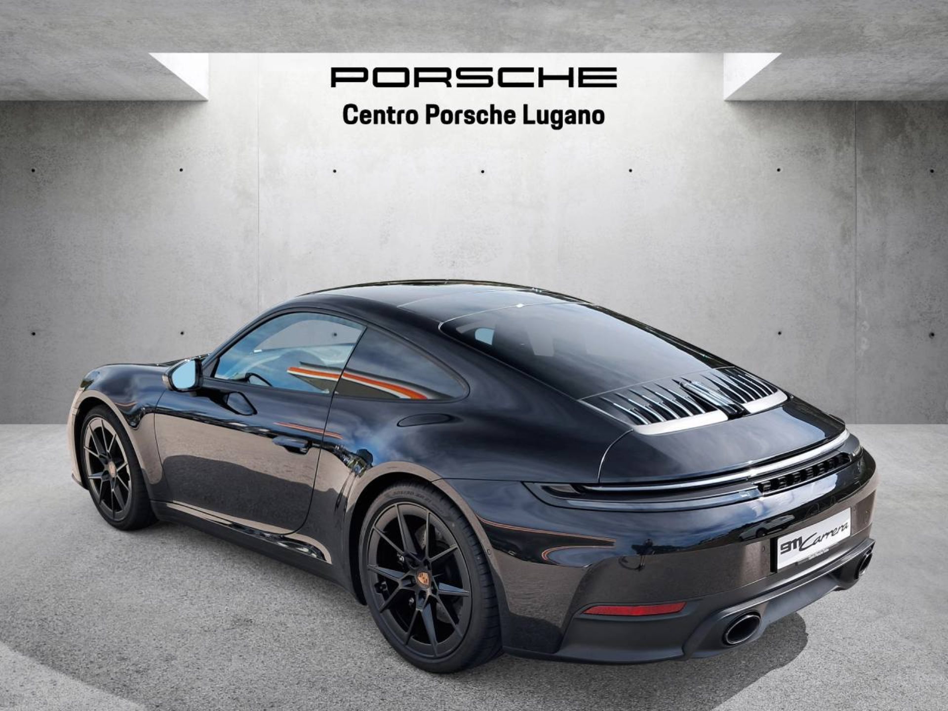 PORSCHE 911 Carrera 4S-image-6
