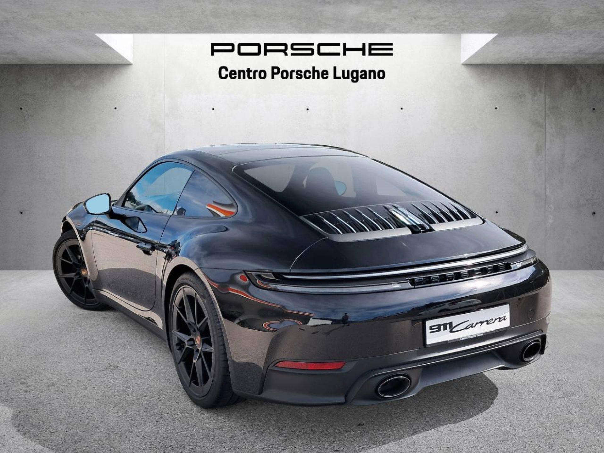 PORSCHE 911 Carrera 4S-showroom-element-2