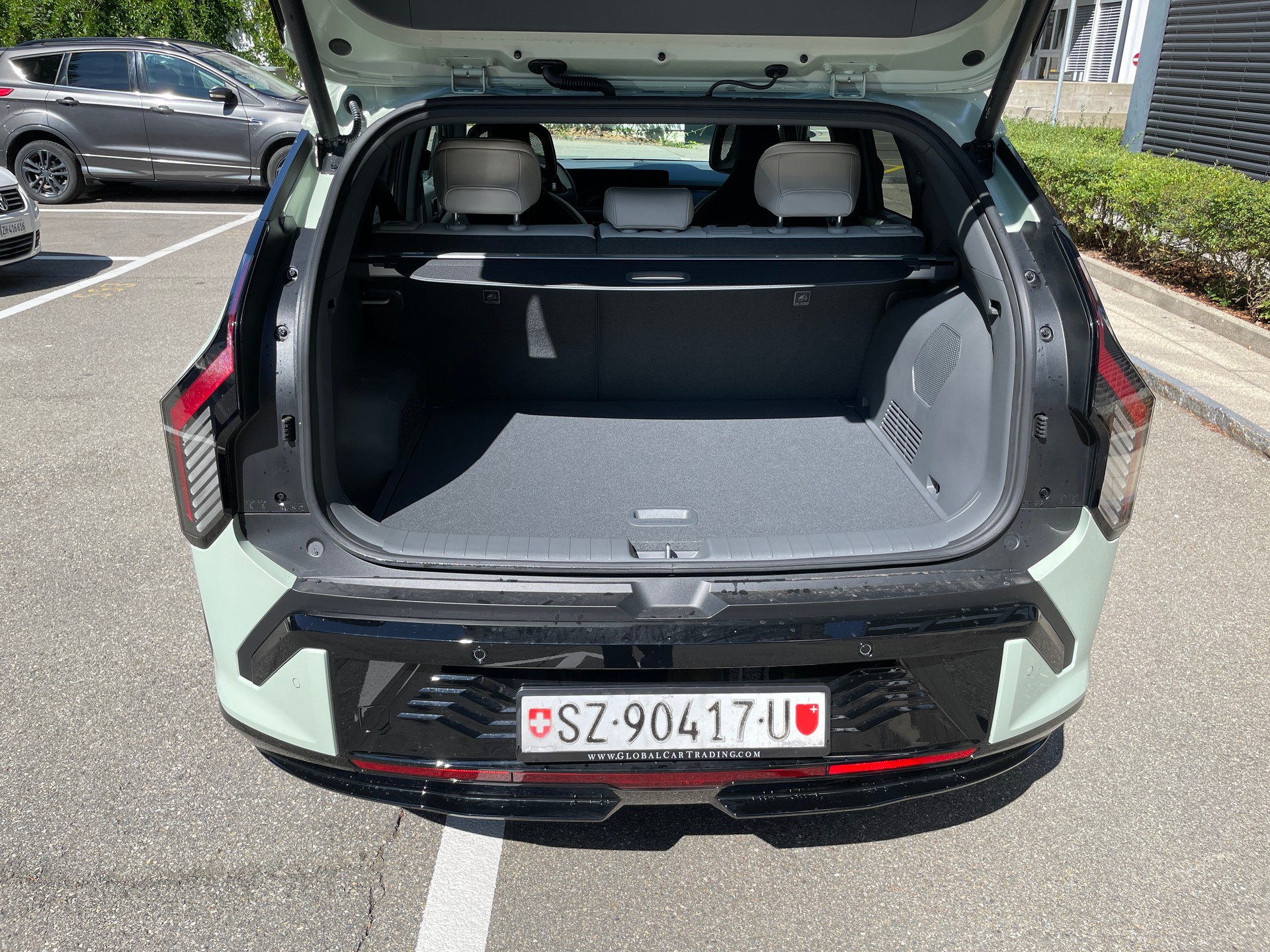 KIA EV3 81,4 kWh GT-Line mit GT-Line Pack, Panoramadach und AHK-image-6