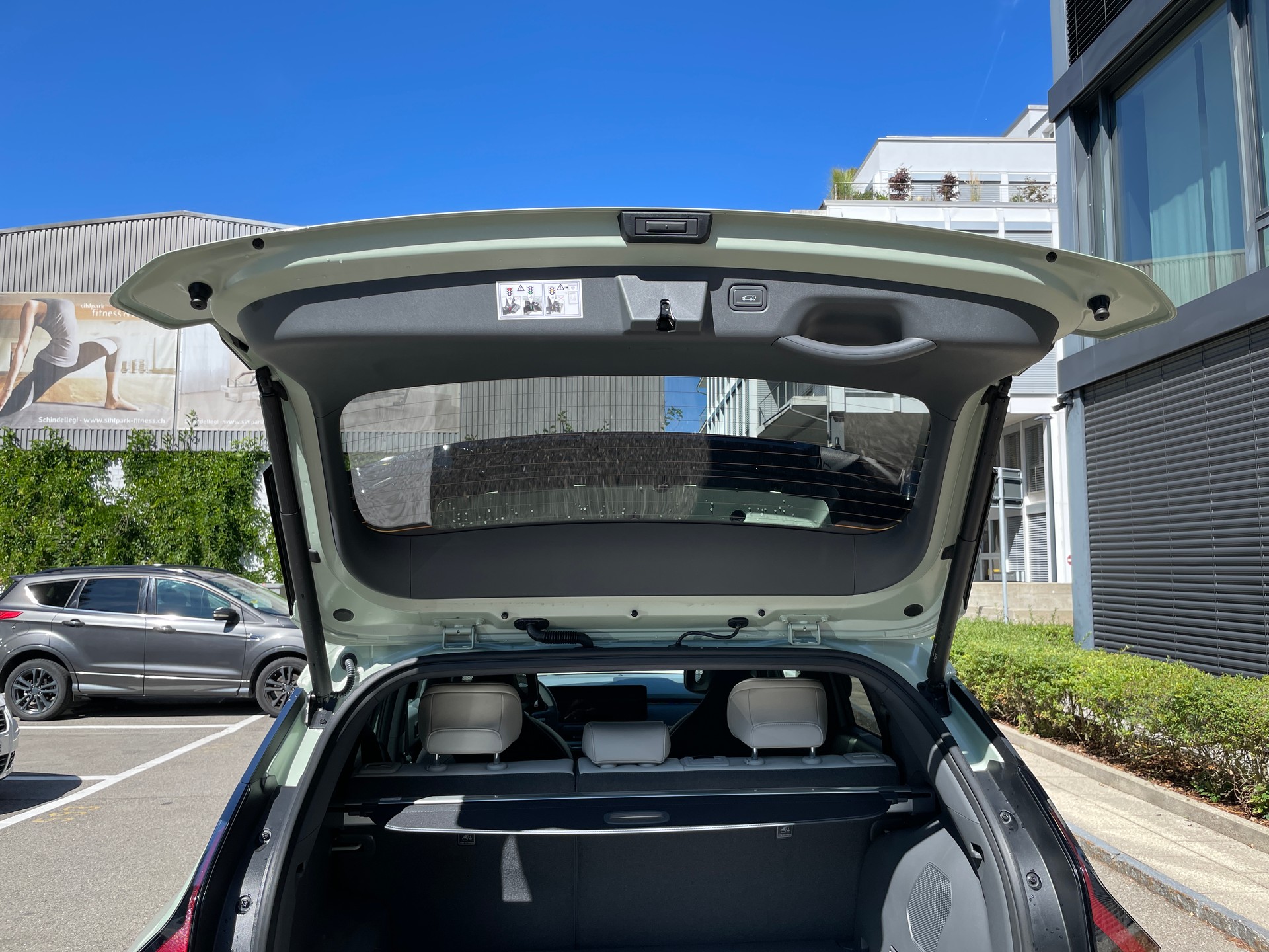 KIA EV3 81,4 kWh GT-Line mit GT-Line Pack, Panoramadach und AHK-image-7