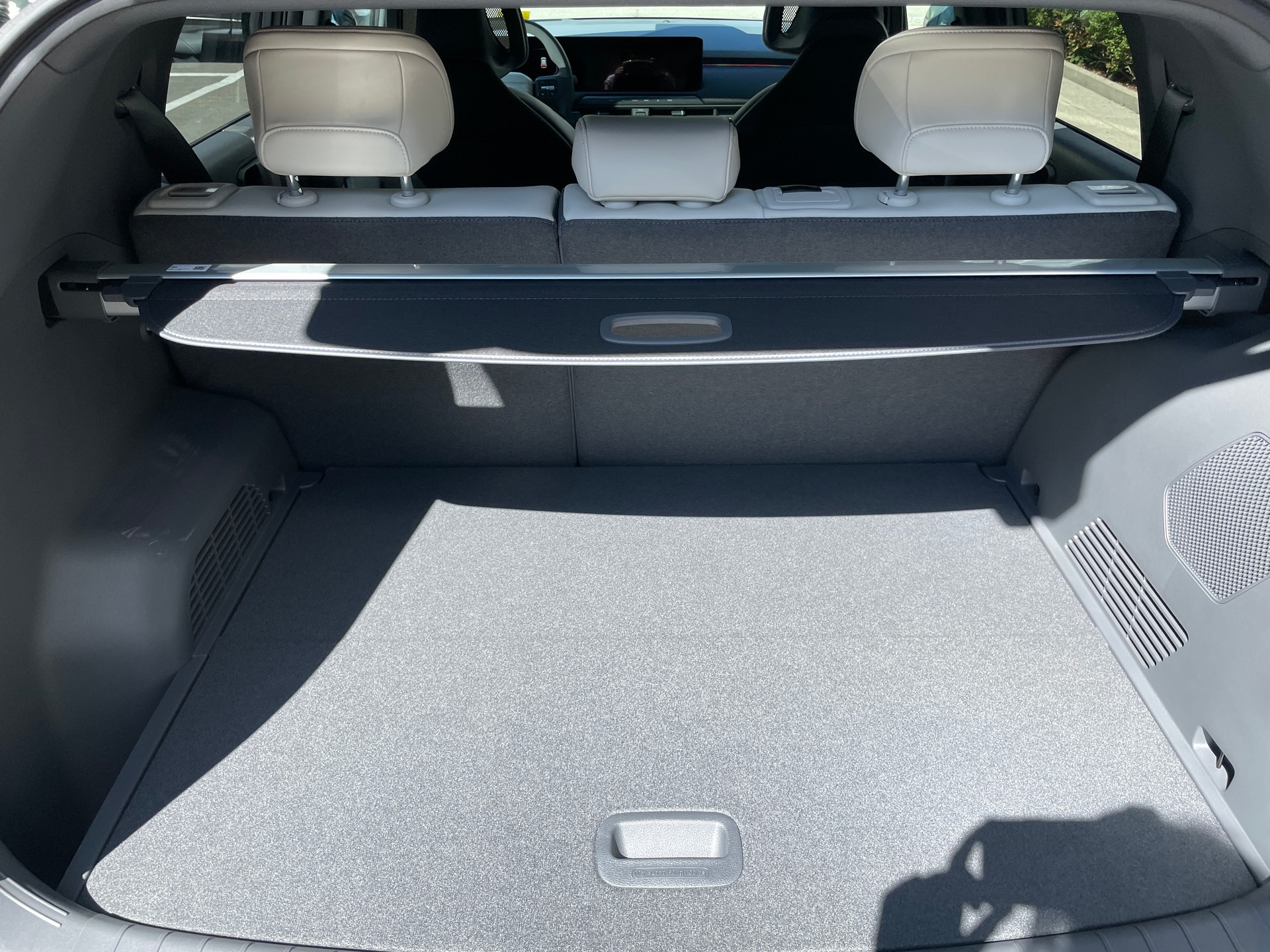 KIA EV3 81,4 kWh GT-Line mit GT-Line Pack, Panoramadach und AHK-image-8