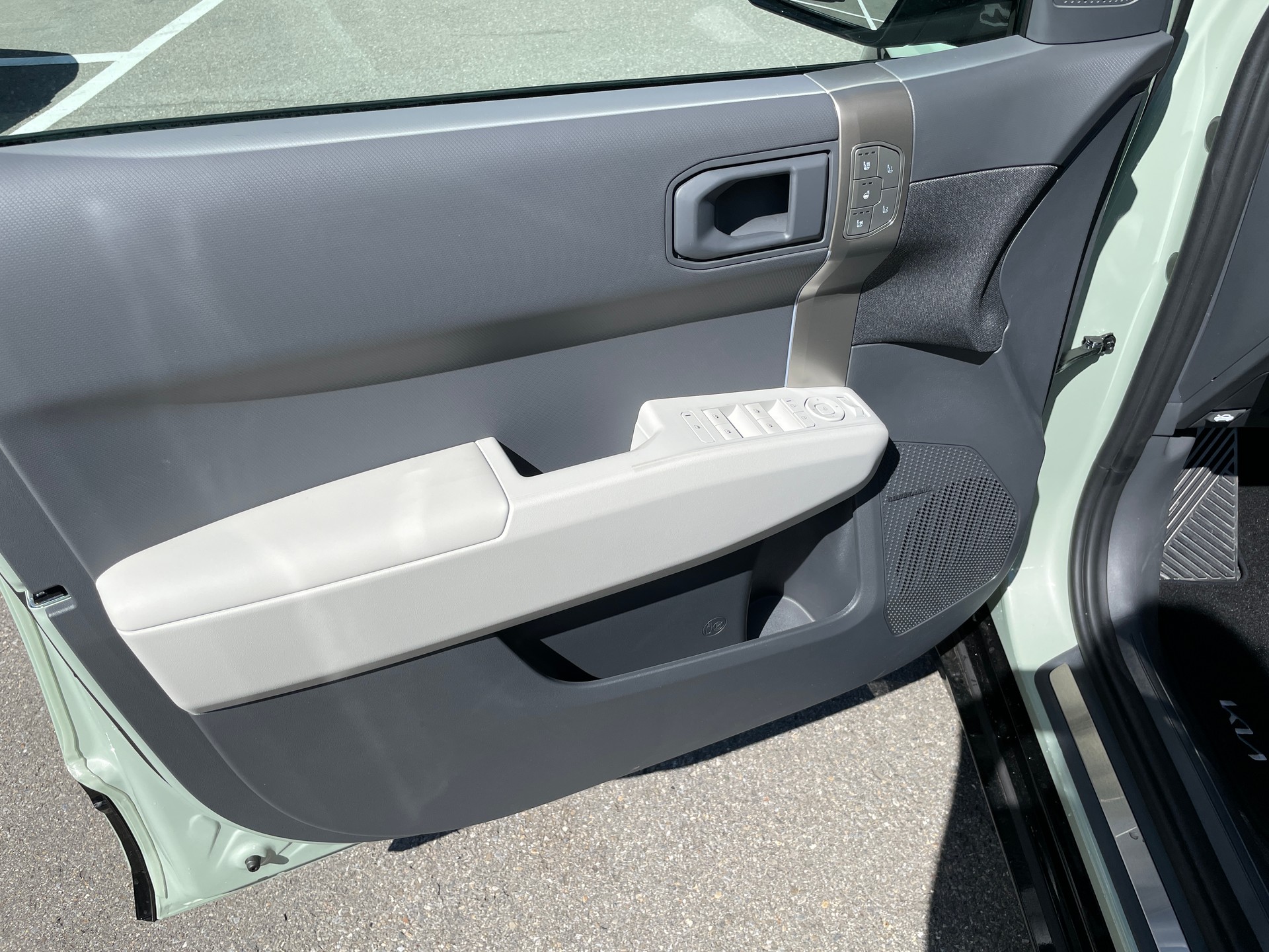 KIA EV3 81,4 kWh GT-Line mit GT-Line Pack, Panoramadach und AHK-image-11