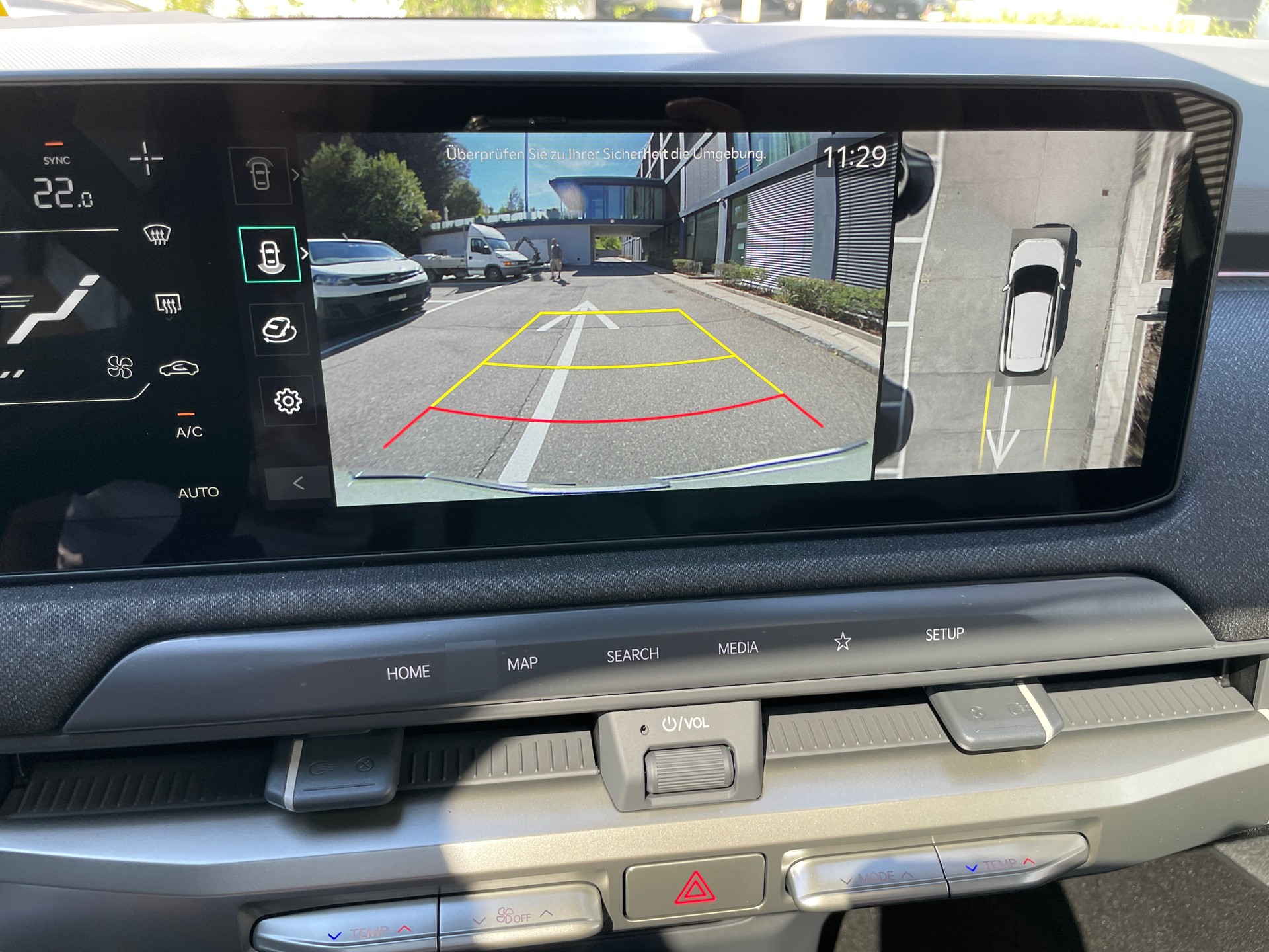 KIA EV3 81,4 kWh GT-Line mit GT-Line Pack, Panoramadach und AHK-image-22