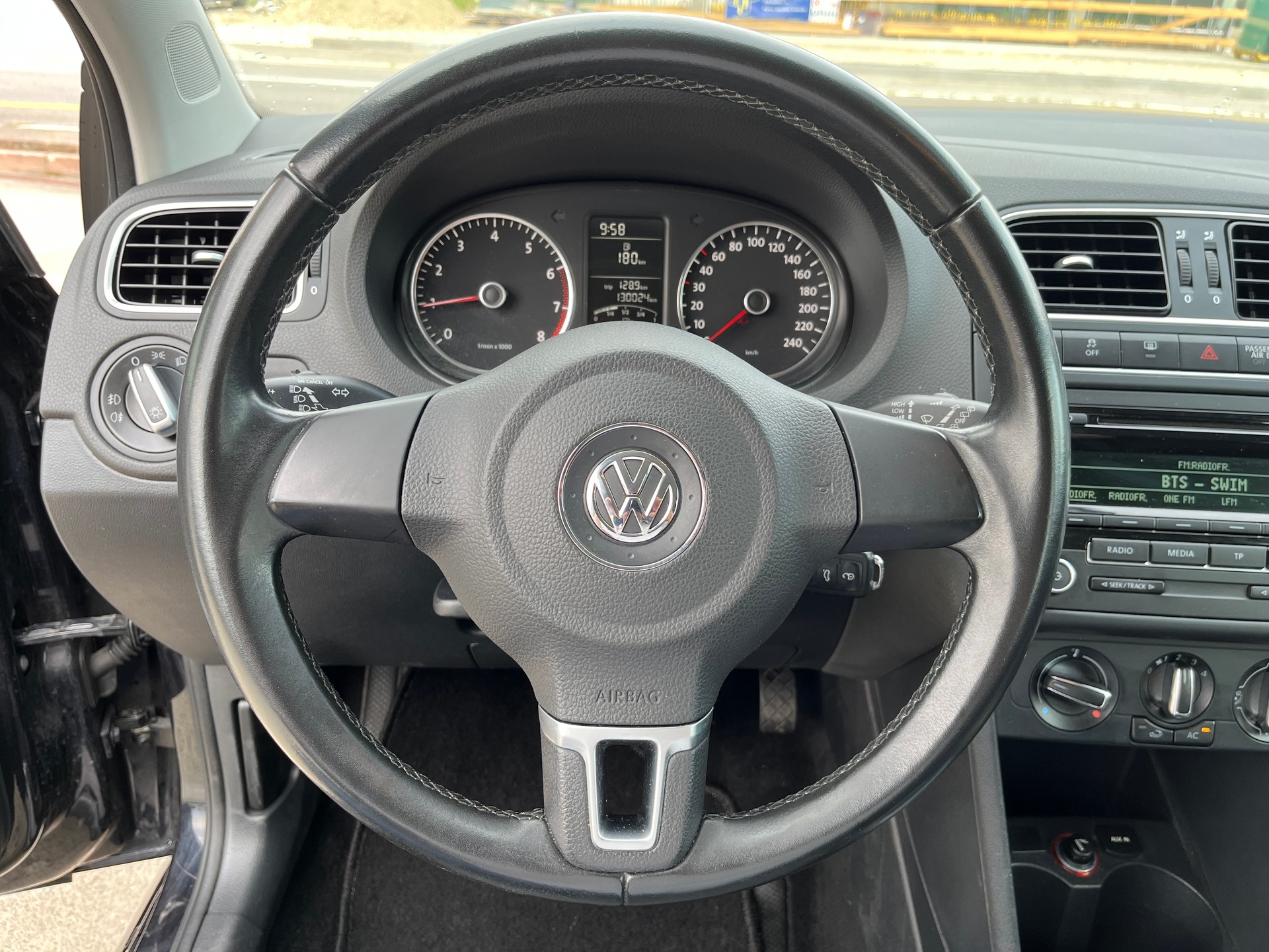 VW Polo 1.2 TSI Comfortline 90CV 5 portes, en très bon état, expertisé en mars 2026-image-7