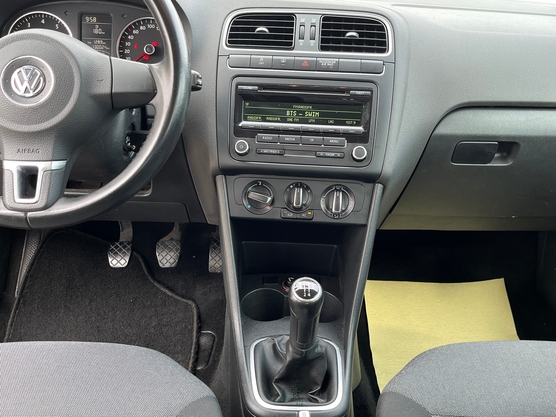 VW Polo 1.2 TSI Comfortline 90CV 5 portes, en très bon état, expertisé en mars 2026-image-6
