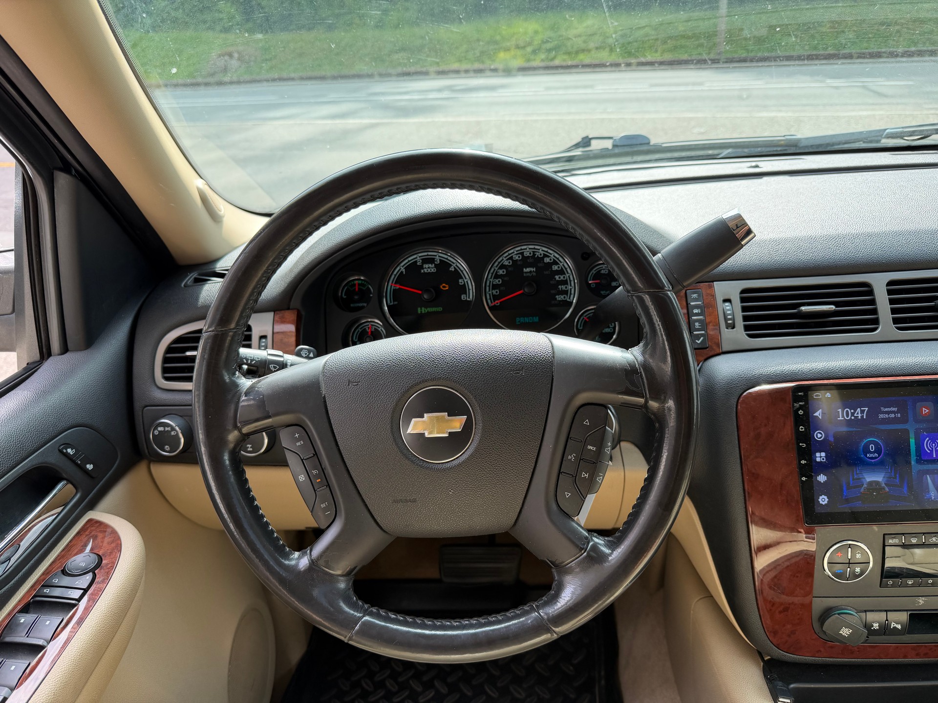 CHEVROLET TAHOE-image-8