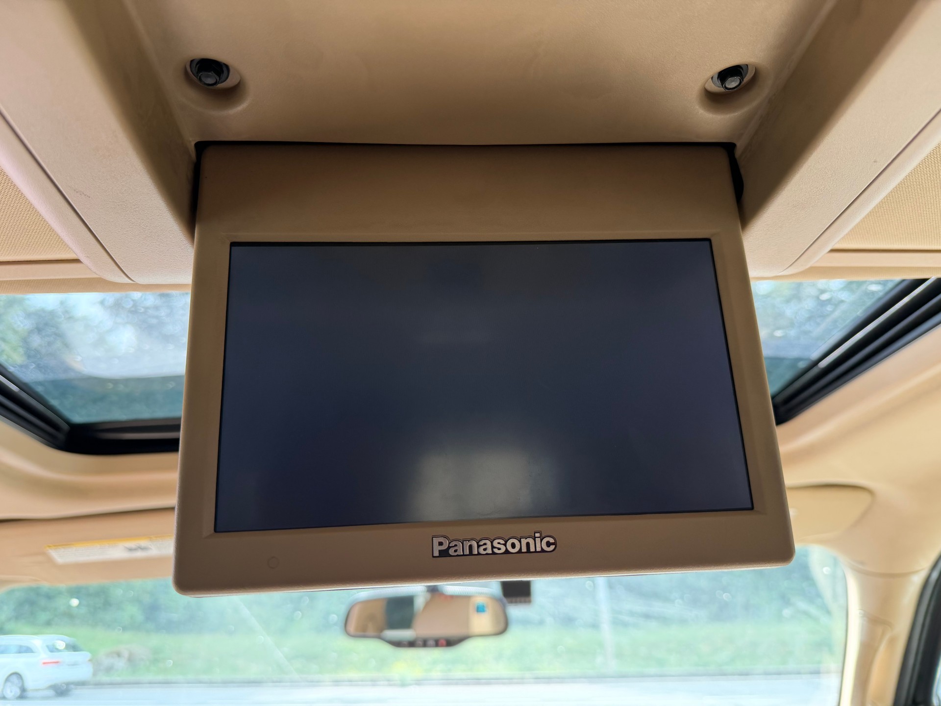CHEVROLET TAHOE-image-15