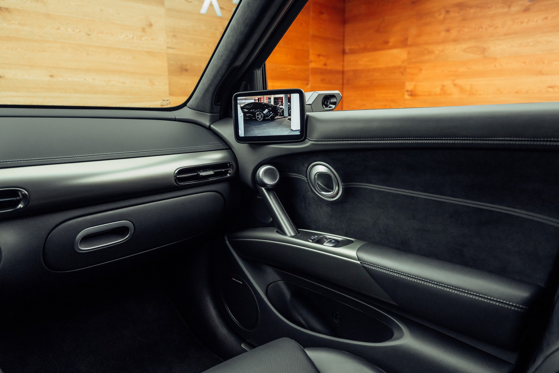 GENESIS GV60 77.4 kWh Sport Plus AWD-image-10