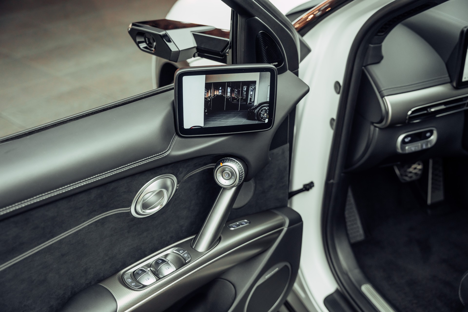 GENESIS GV60 77.4 kWh Sport Plus AWD-image-13