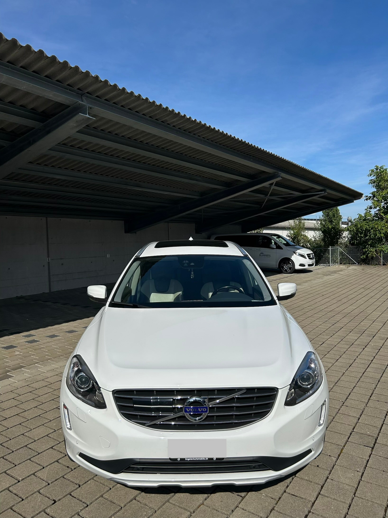 VOLVO 2.4 D5 Summum AWD S/S-image-2