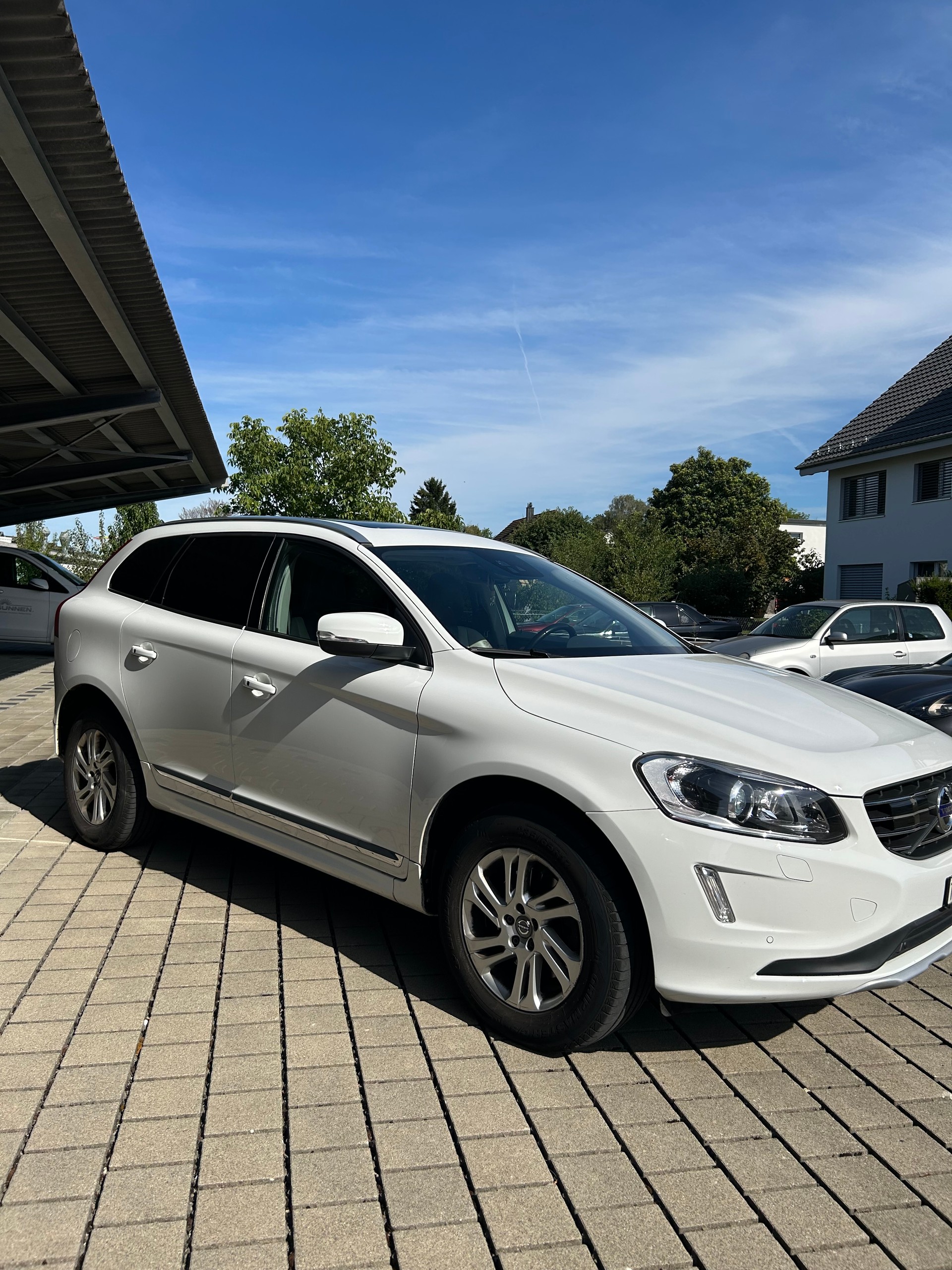 VOLVO 2.4 D5 Summum AWD S/S-image-3