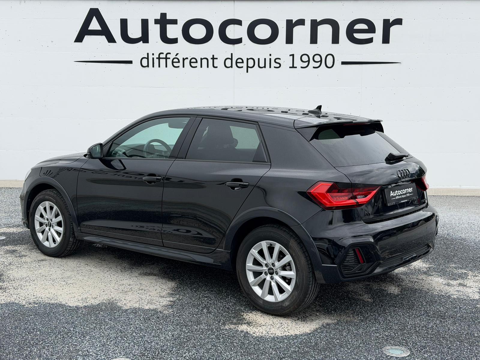 AUDI A1 allstreet 30 TFSI Attraction S-tronic-image-2