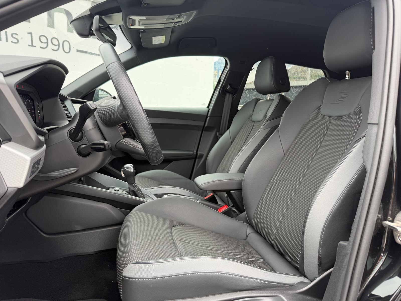 AUDI A1 allstreet 30 TFSI Attraction S-tronic-image-7