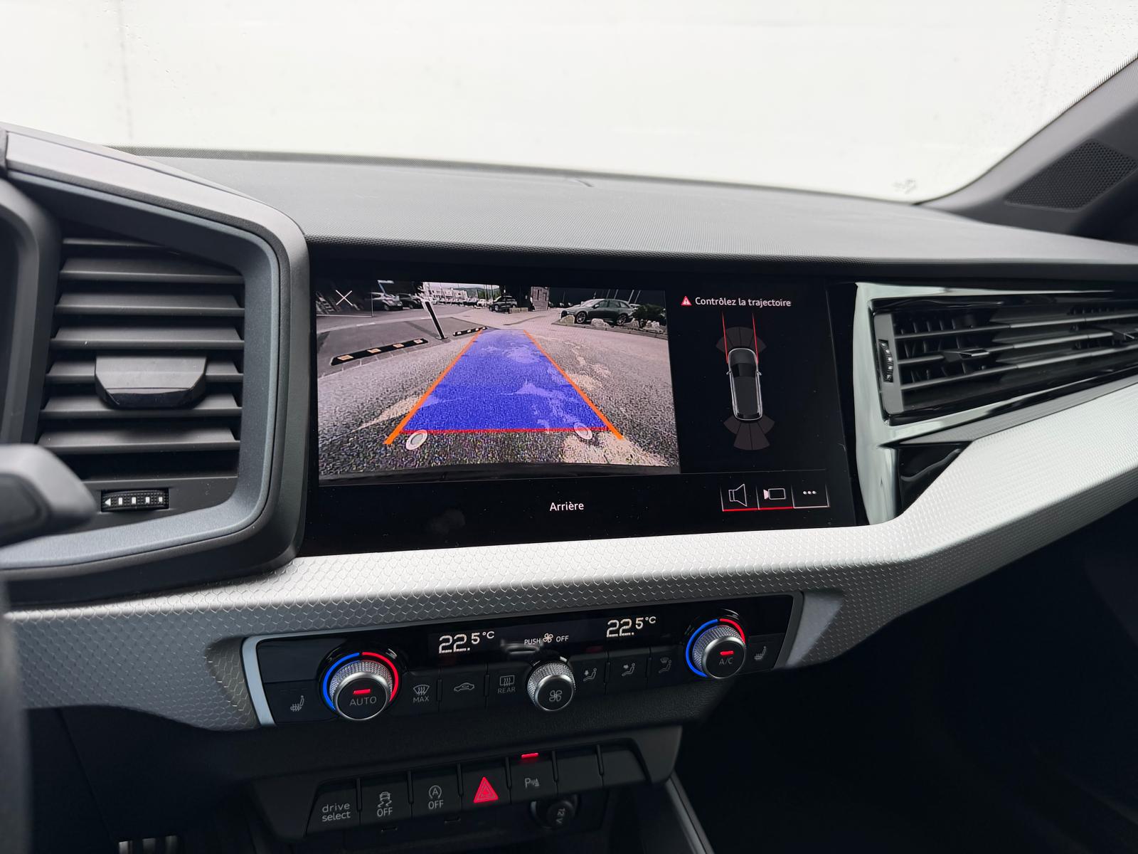 AUDI A1 allstreet 30 TFSI Attraction S-tronic-image-9