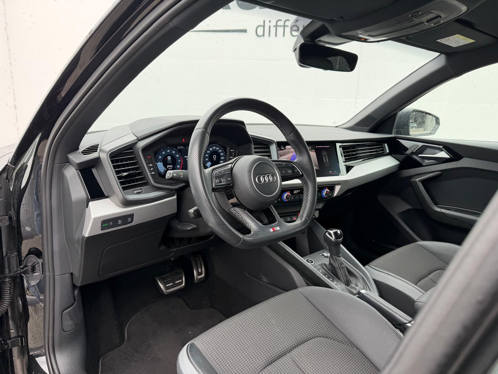 AUDI A1 allstreet 30 TFSI Attraction S-tronic-image-6