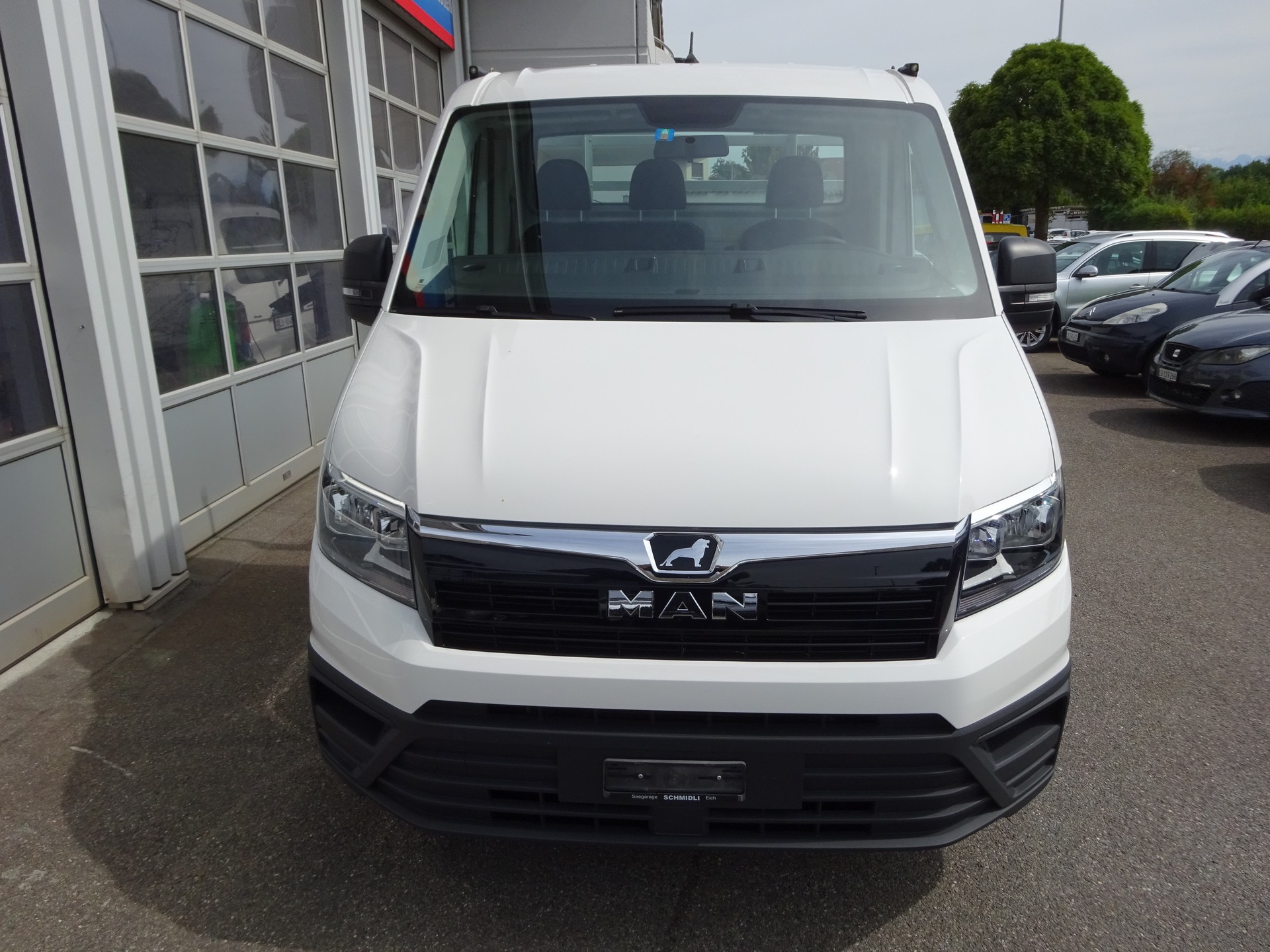 MAN TGE 3.180 4x4 Automat-image-4