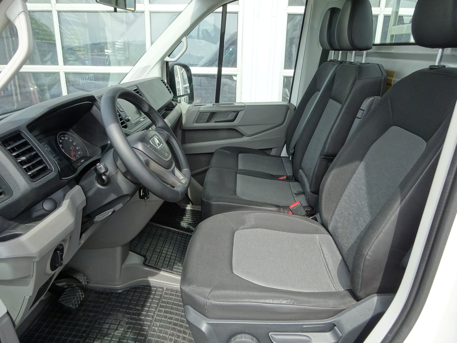 MAN TGE 3.180 4x4 Automat-image-8