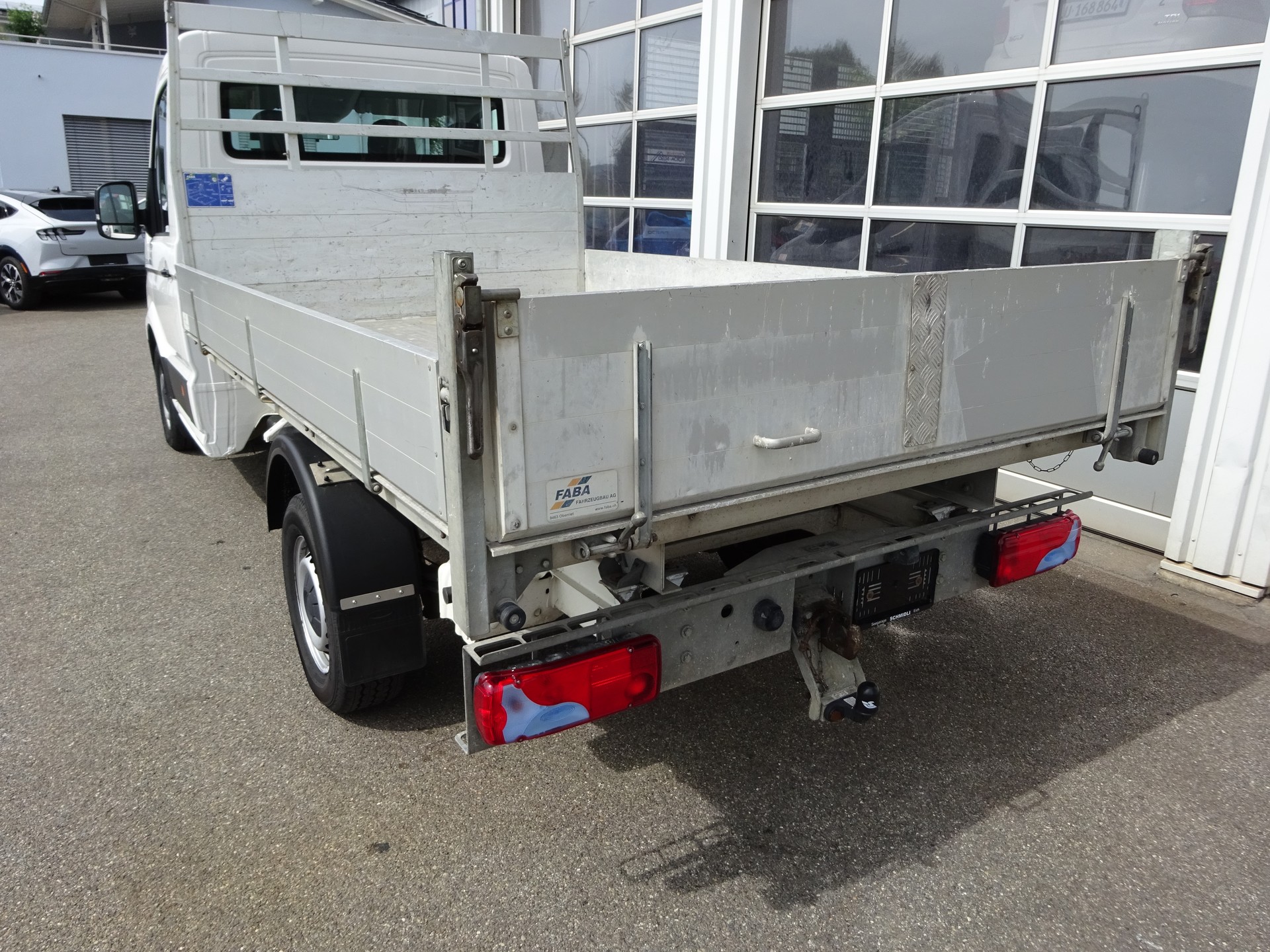 MAN TGE 3.180 4x4 Automat-image-1