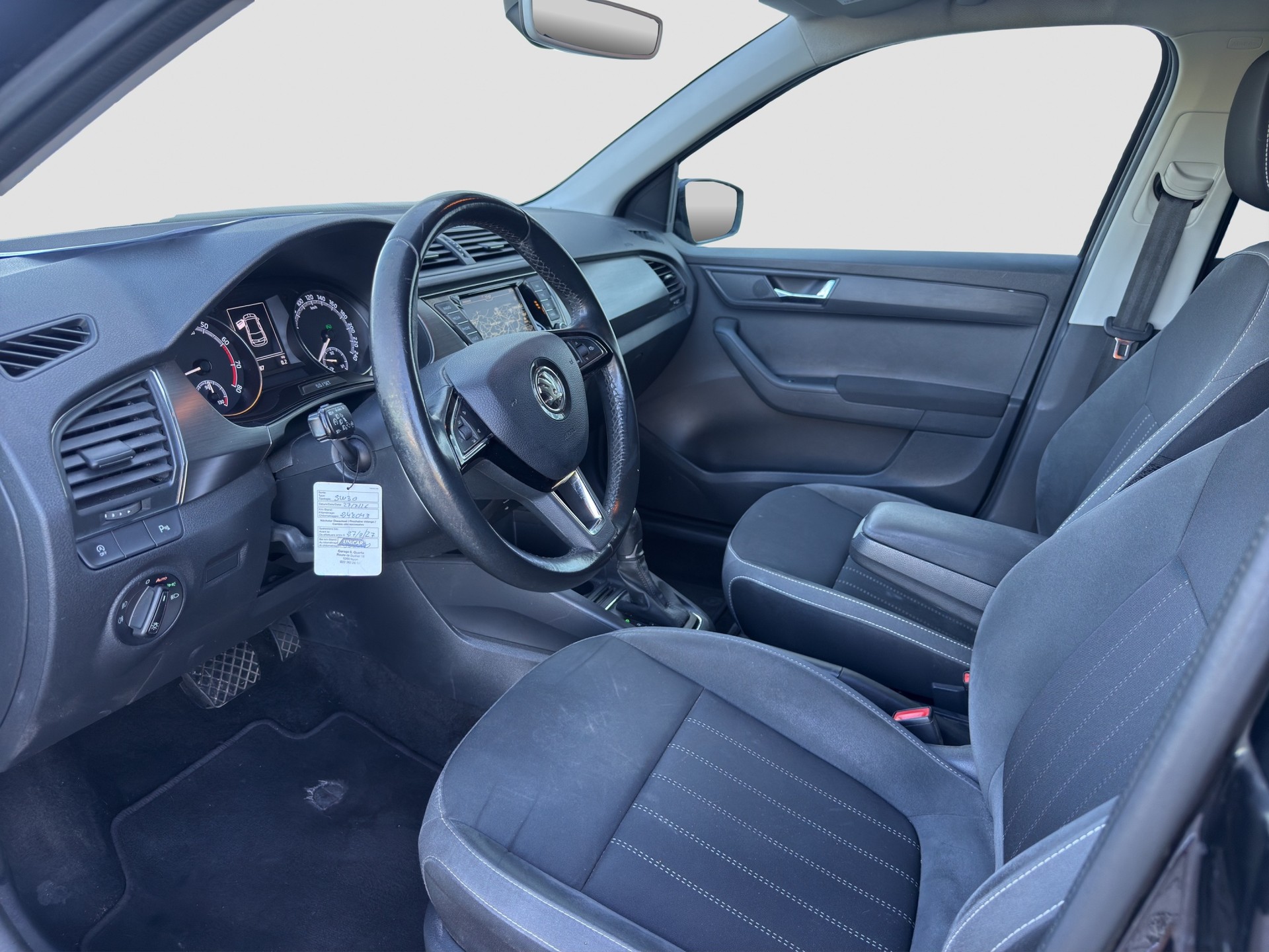 SKODA Fabia 1.0 TSI Soleil DSG ** Ab MFK und Service ** CH Auto ** 1. Hand ** Alcantara ** Keyless **-image-8