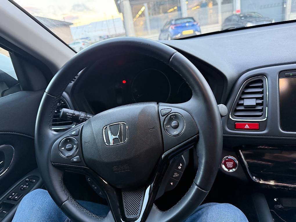 HONDA HR-V-image-2