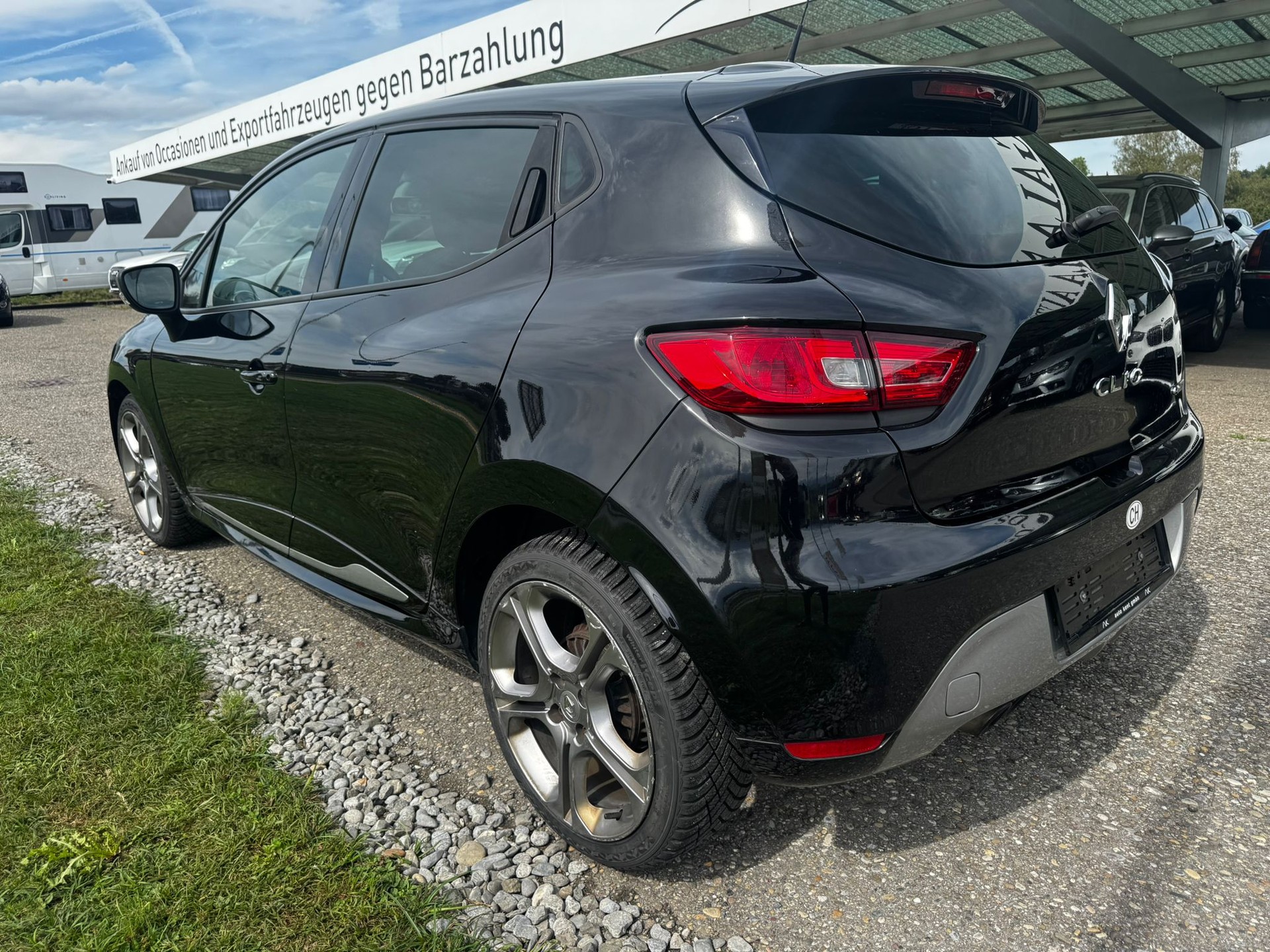 RENAULT CLIO-image-6