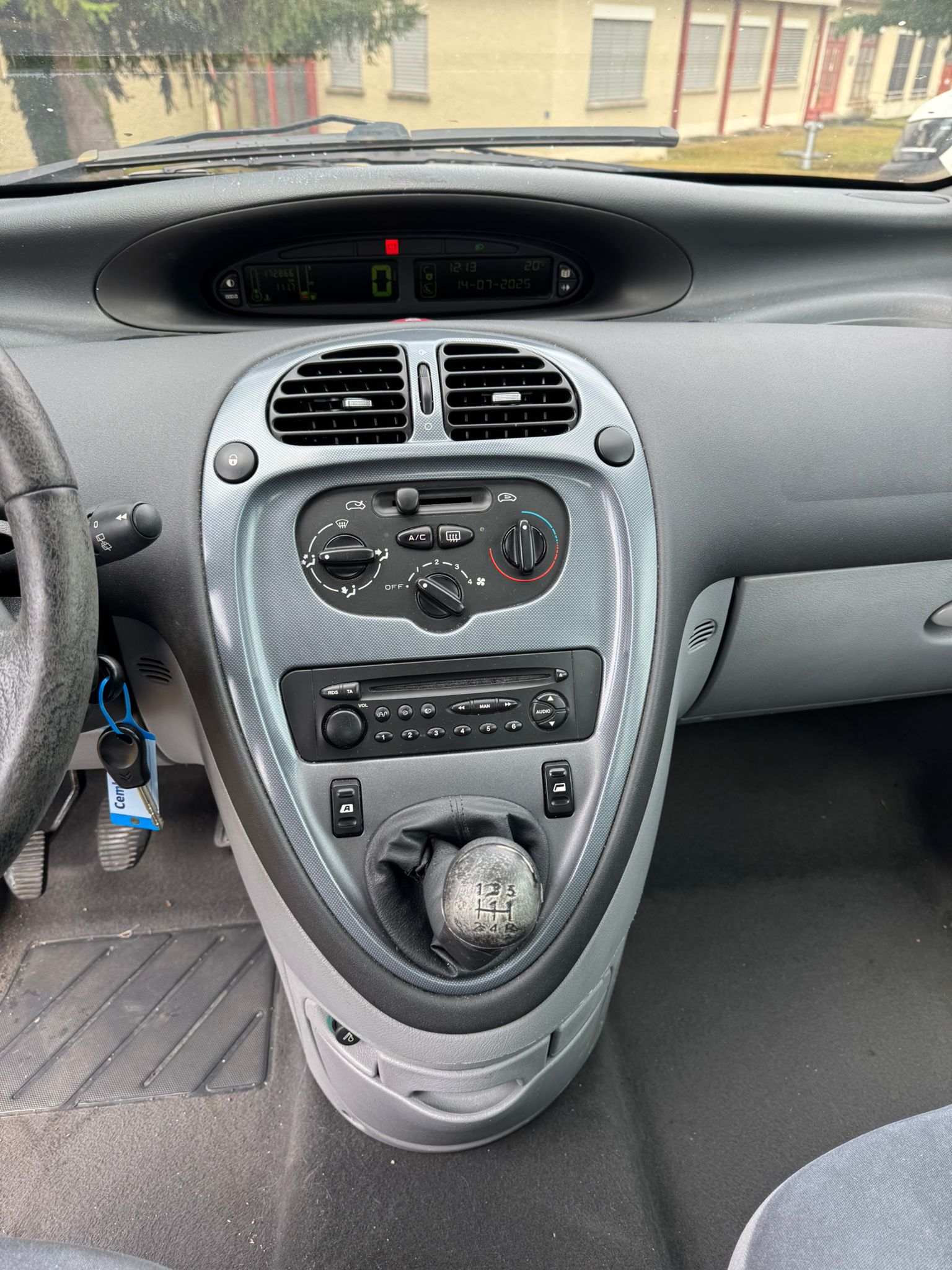 CITROEN Xsara Picasso 1.8i 16V Exclusive-image-11